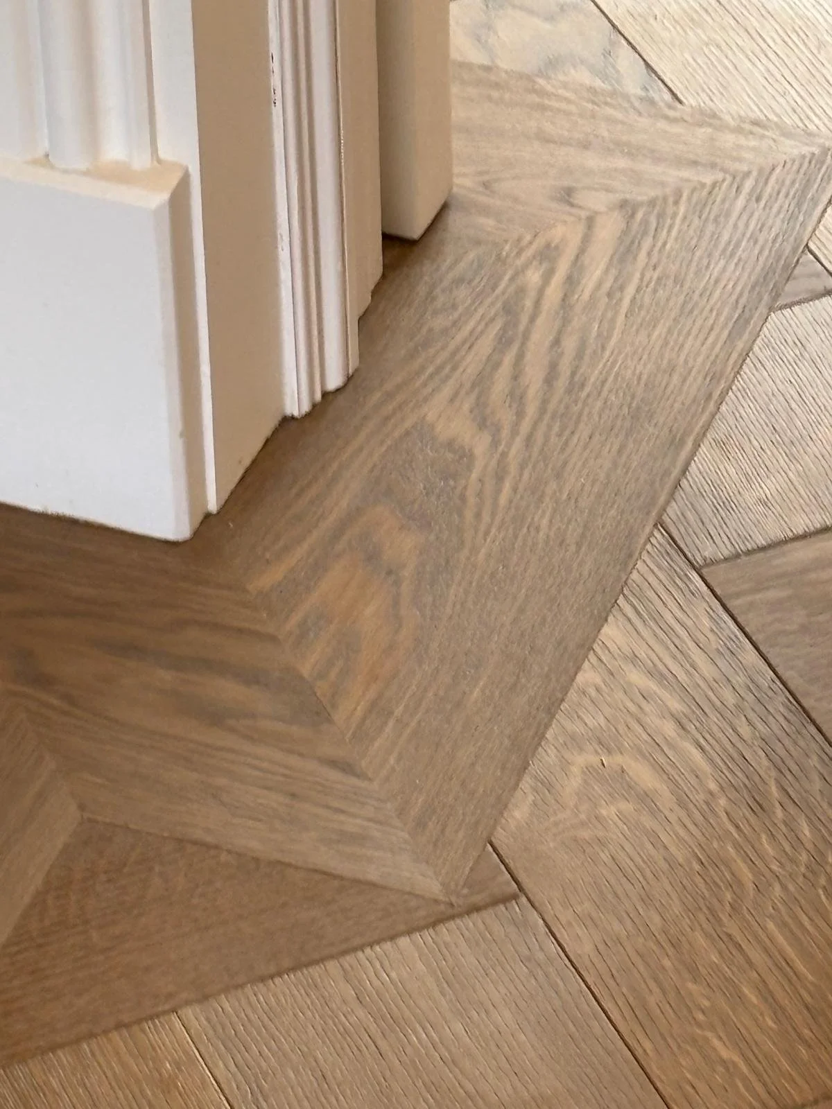 wood floor detailing between planks