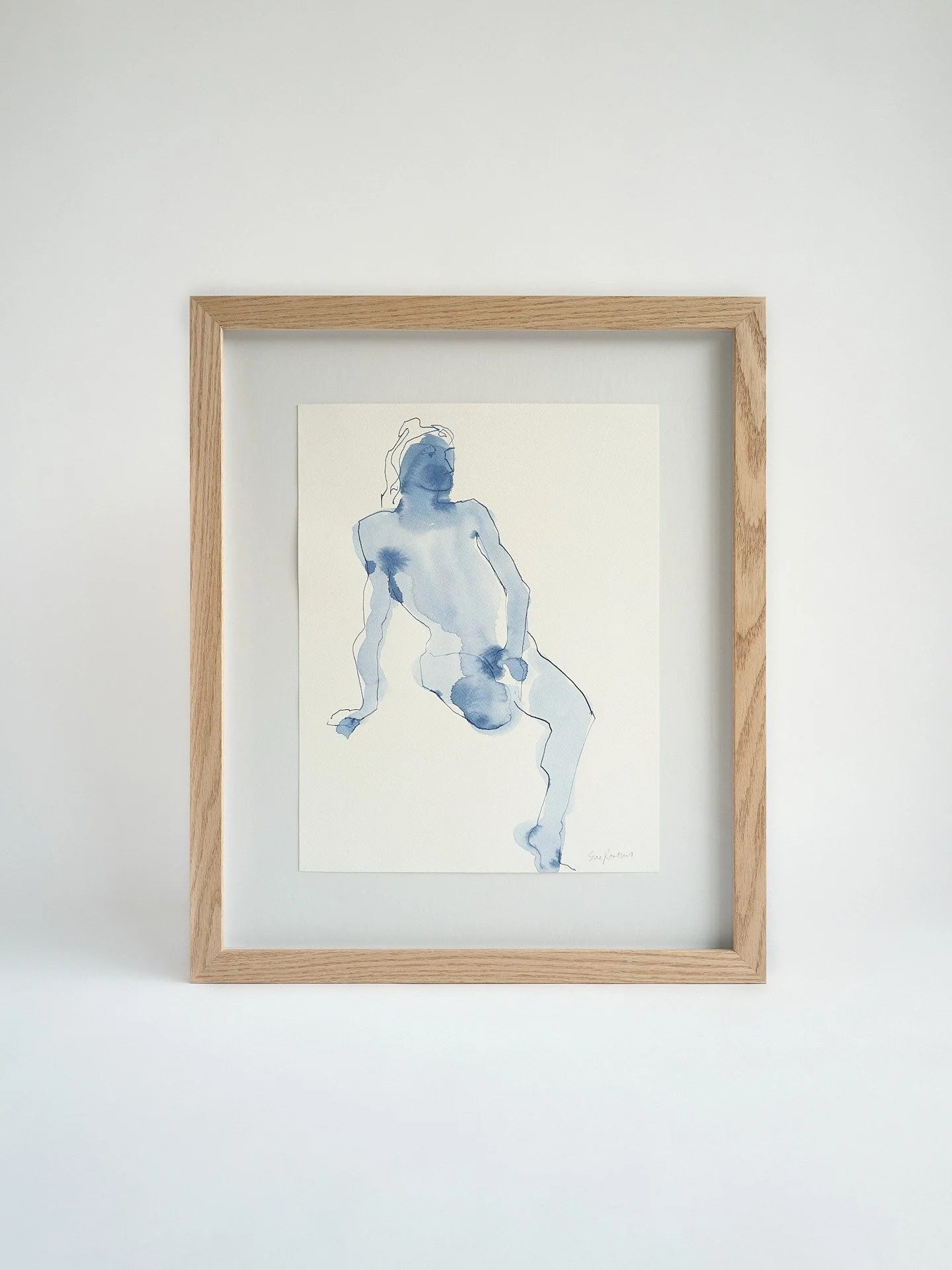 Delicate watercolour figures float mounted with matching spacers, in oak frames with anti-reflective glazing. 

🖼 🖼 🖼