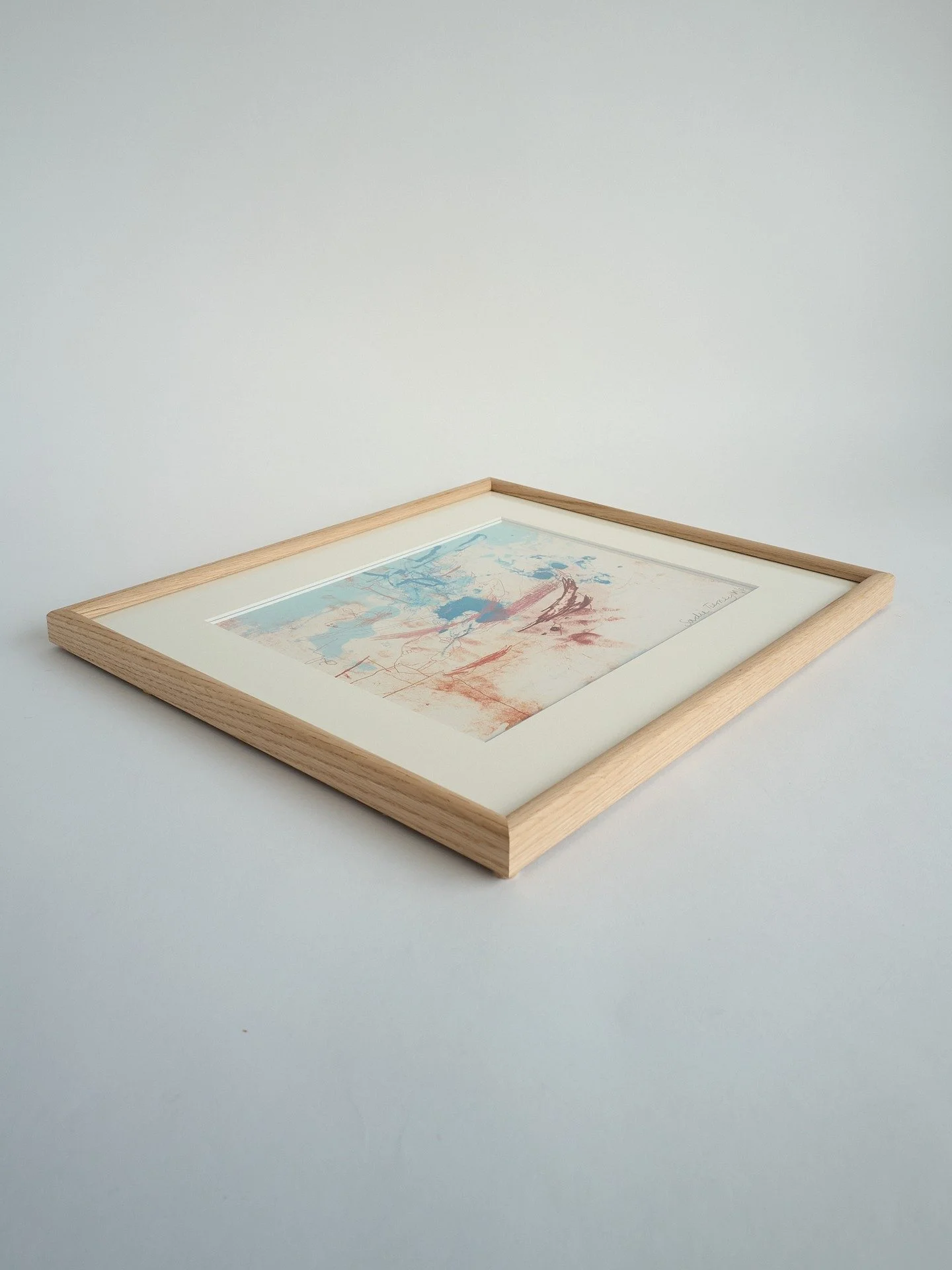 A @sadie_tierney print (circa 2002).

Framed in oak with a double mount revealing a sliver of blue. 

🖼 🖼 🖼