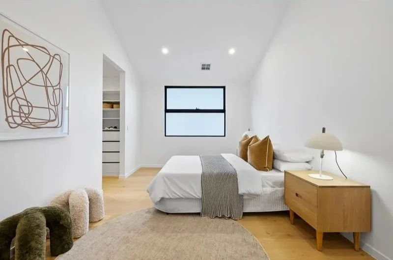 Bedroom with walk-in robe, Bentleigh townhouse