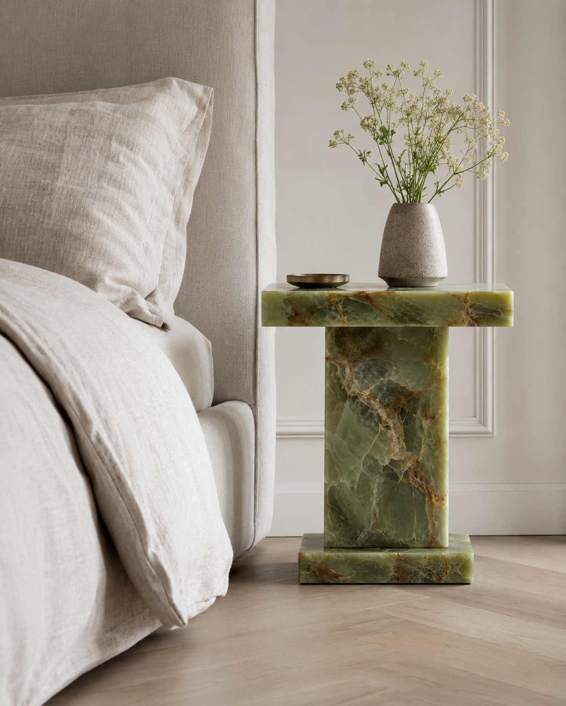 REFIAN SIDE TABLE