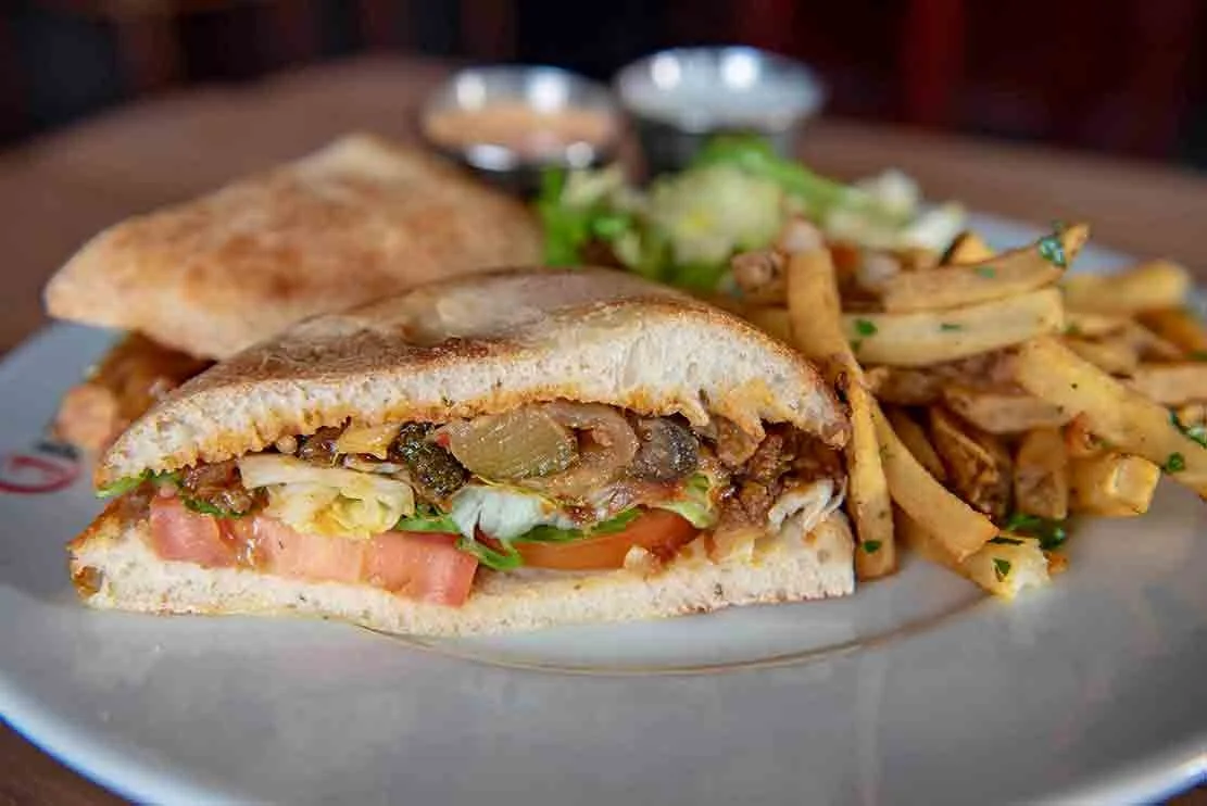 8_Lunch_Sandwiches_Roasted-vegetable.jpg