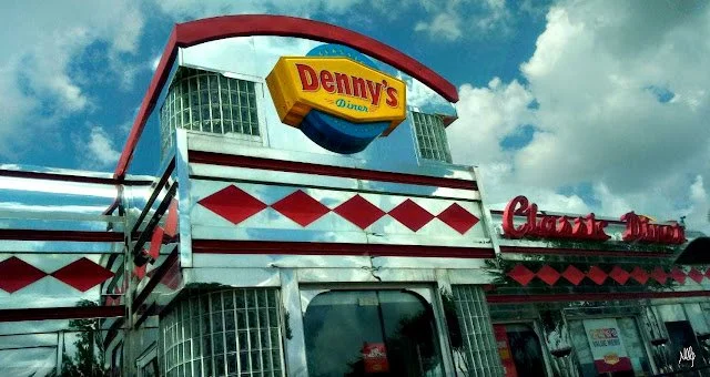 Dennys.jpg