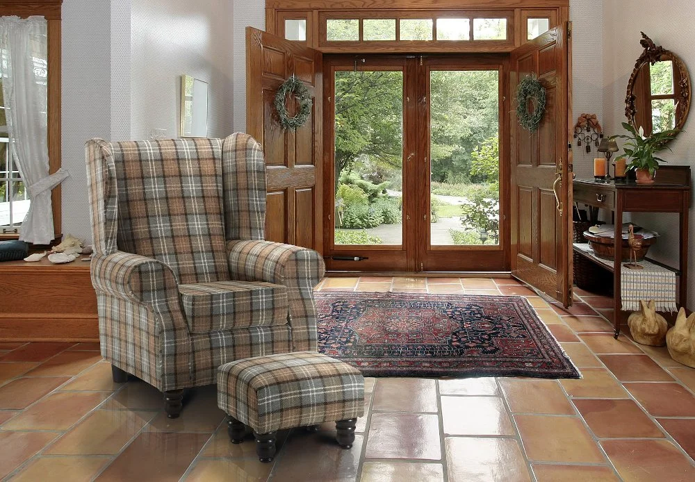 Indulge in the epitome of sophistication  with our Buckingham range. Immerse yourself in the luxury of its foam seat cushion and high-tensile comfy cushions. Crafted with hardwood frame and turned legs, it's an embodiment of enduring comfort. Wrapped