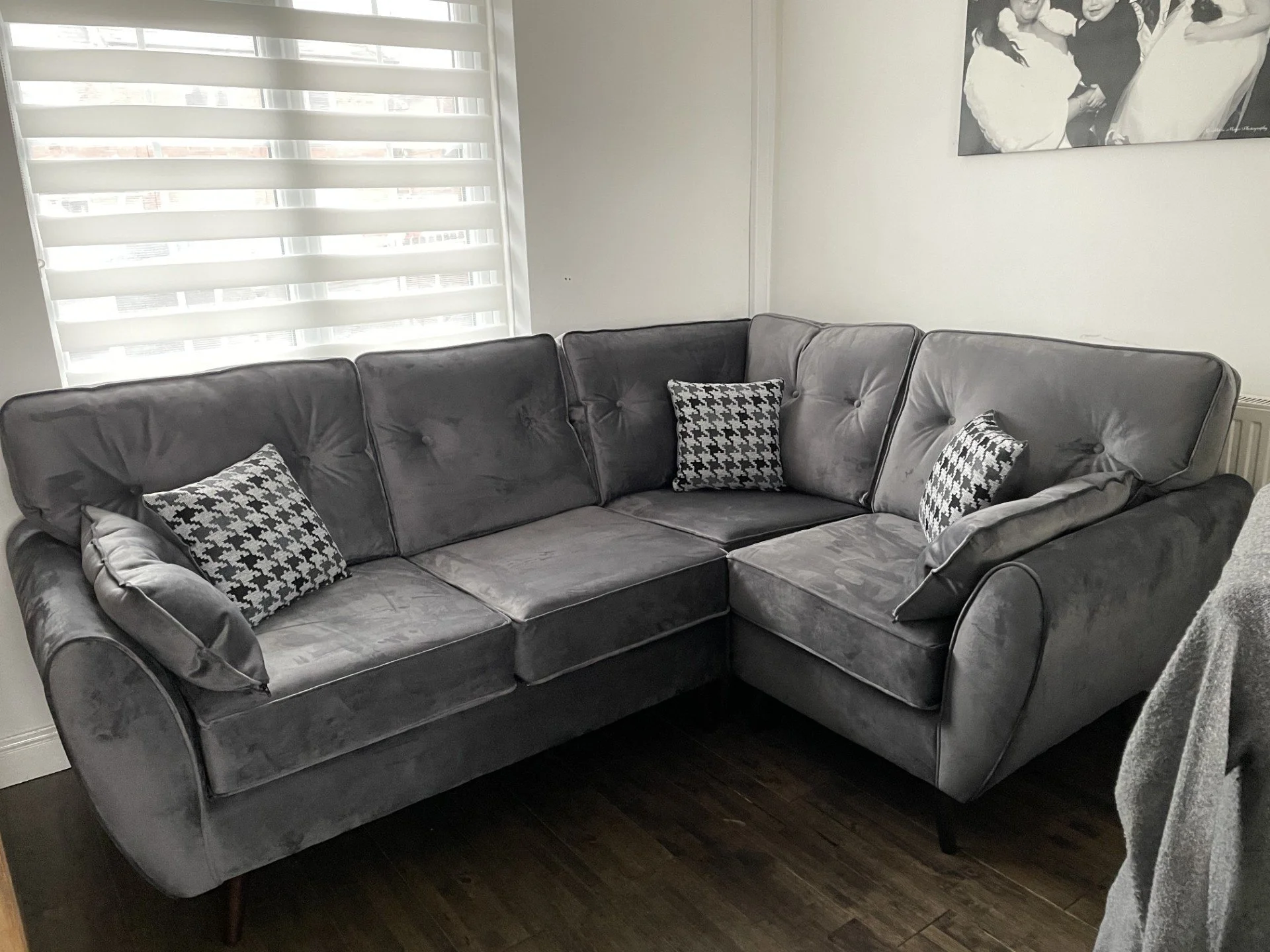 Take a look at the beautiful Olivia sofa. It comes in a variety of sizes. What makes the Olivia sofas so special is their sleek wooden legs, giving them a very modern look. They are very popular with young people moving into their first home, or thos