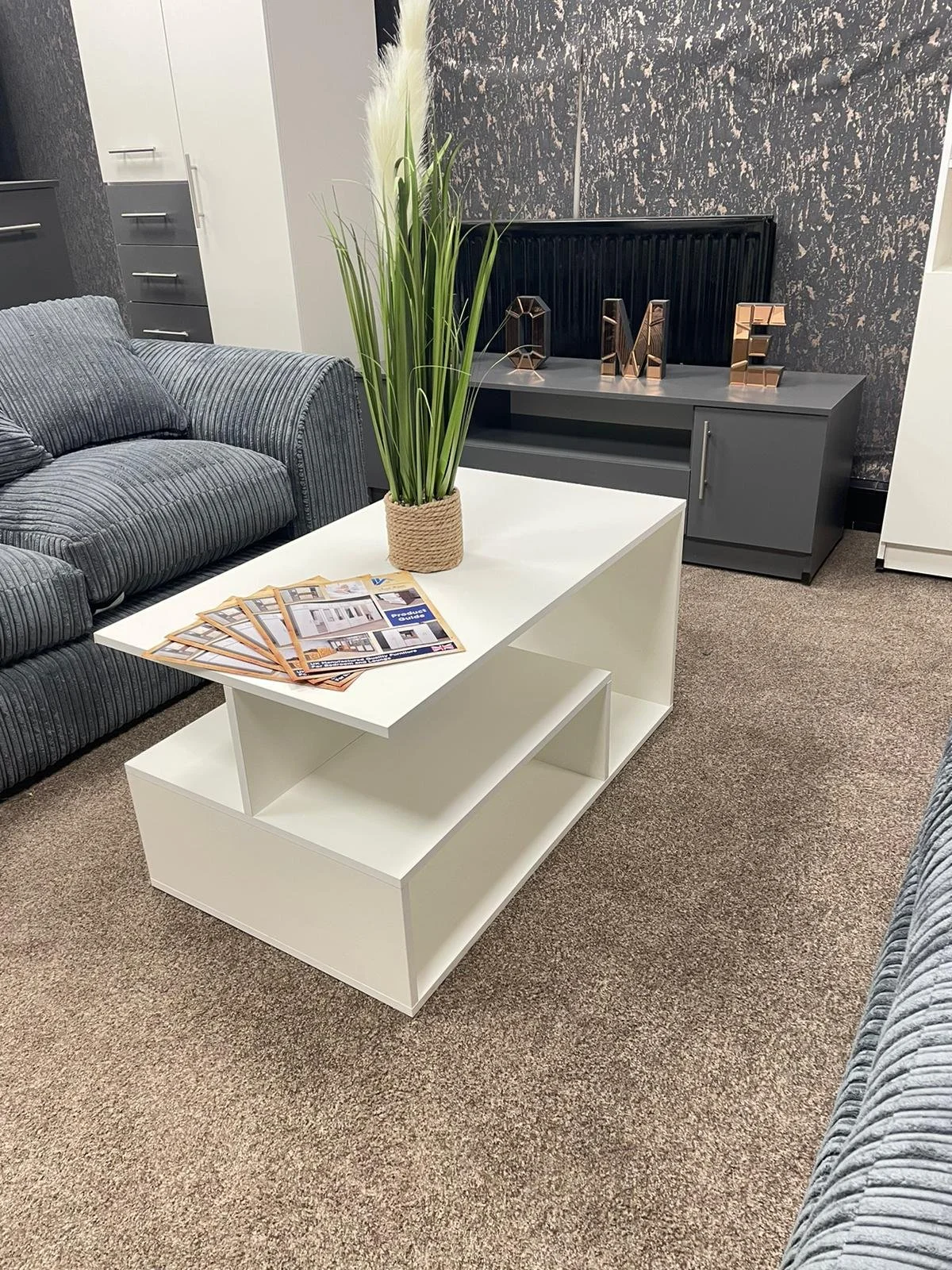 Nova coffee table