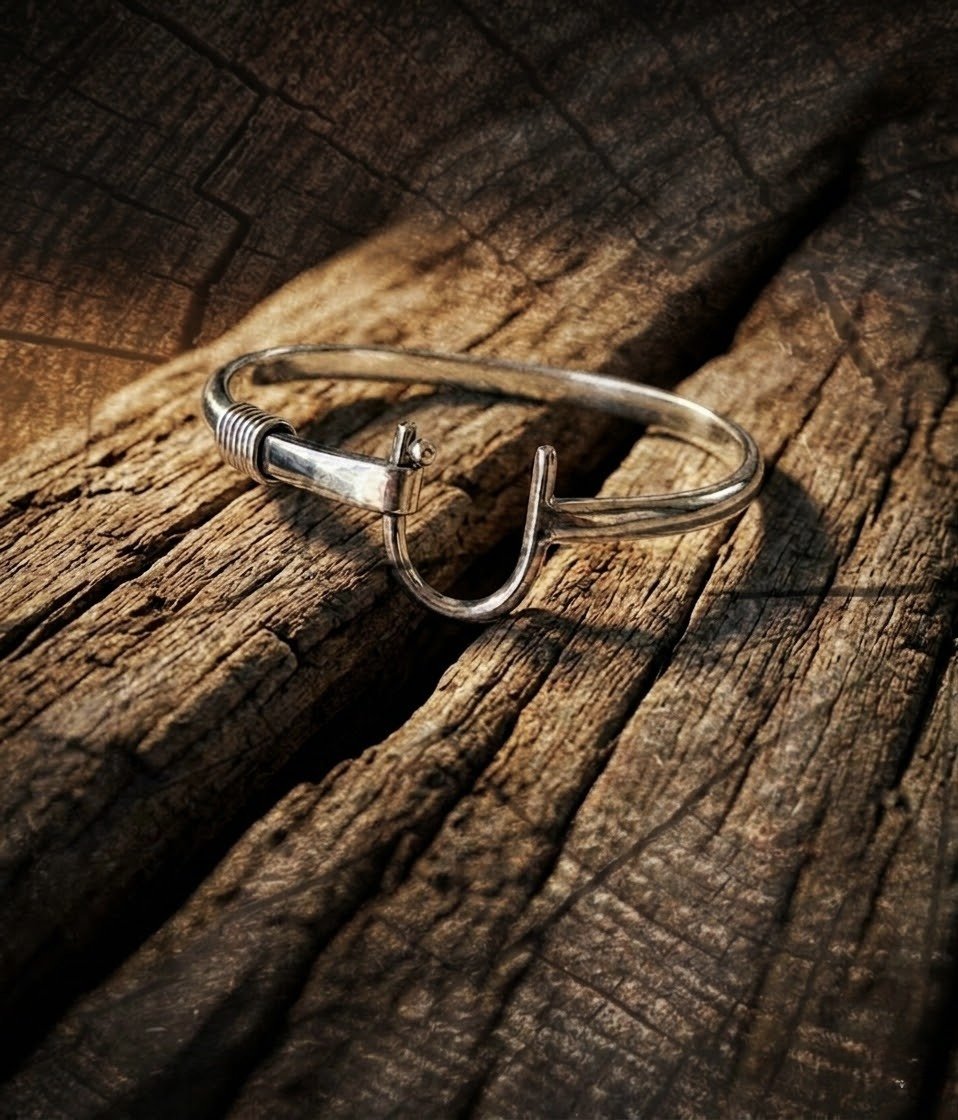 Anchor Cuff silver.jpg