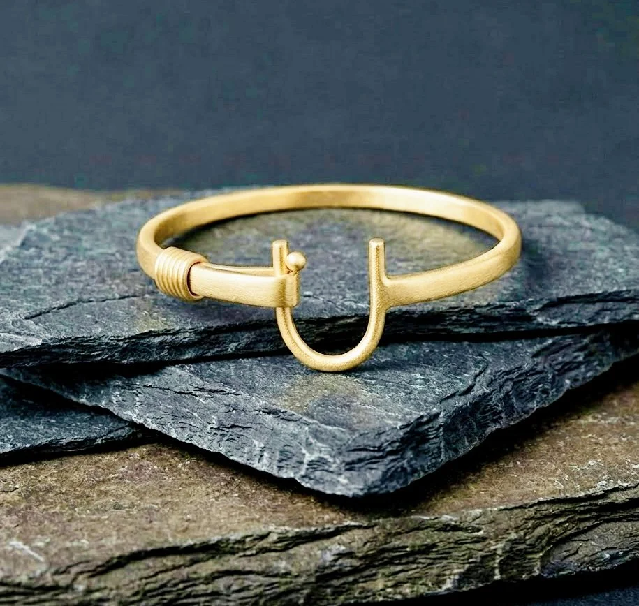 Anchor Cuff