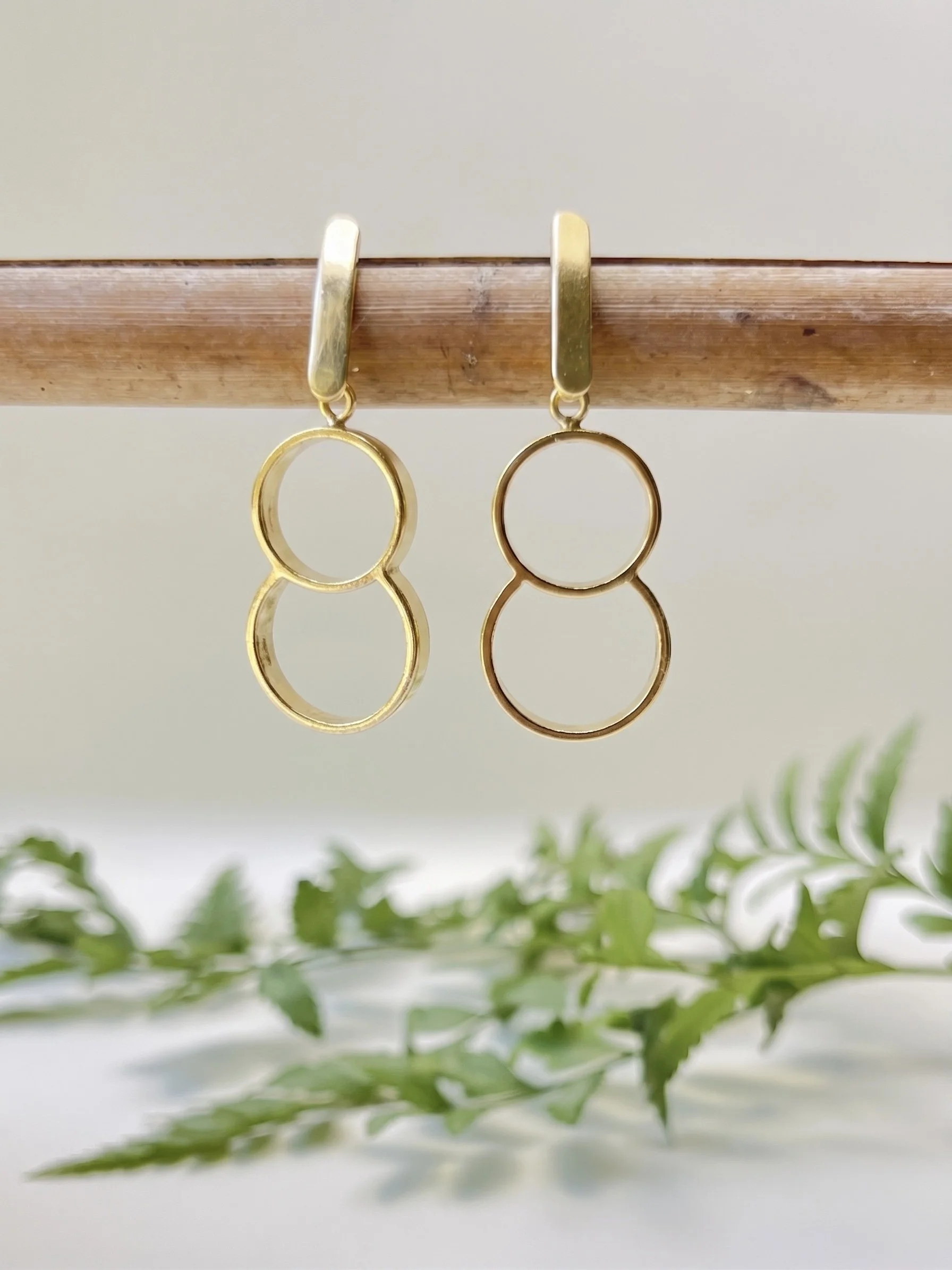 Echo earings 1.png