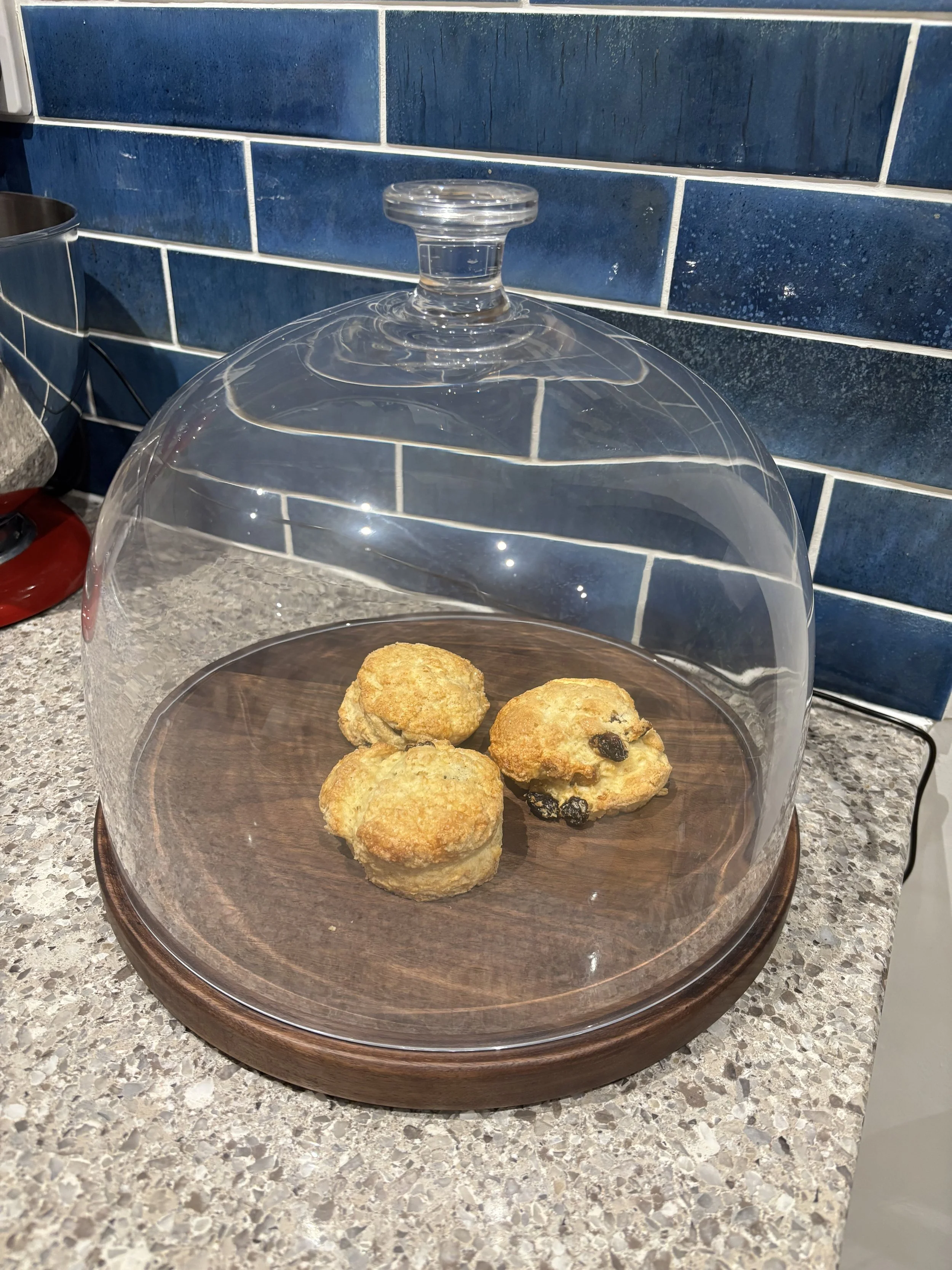 Walnut Cake Dome