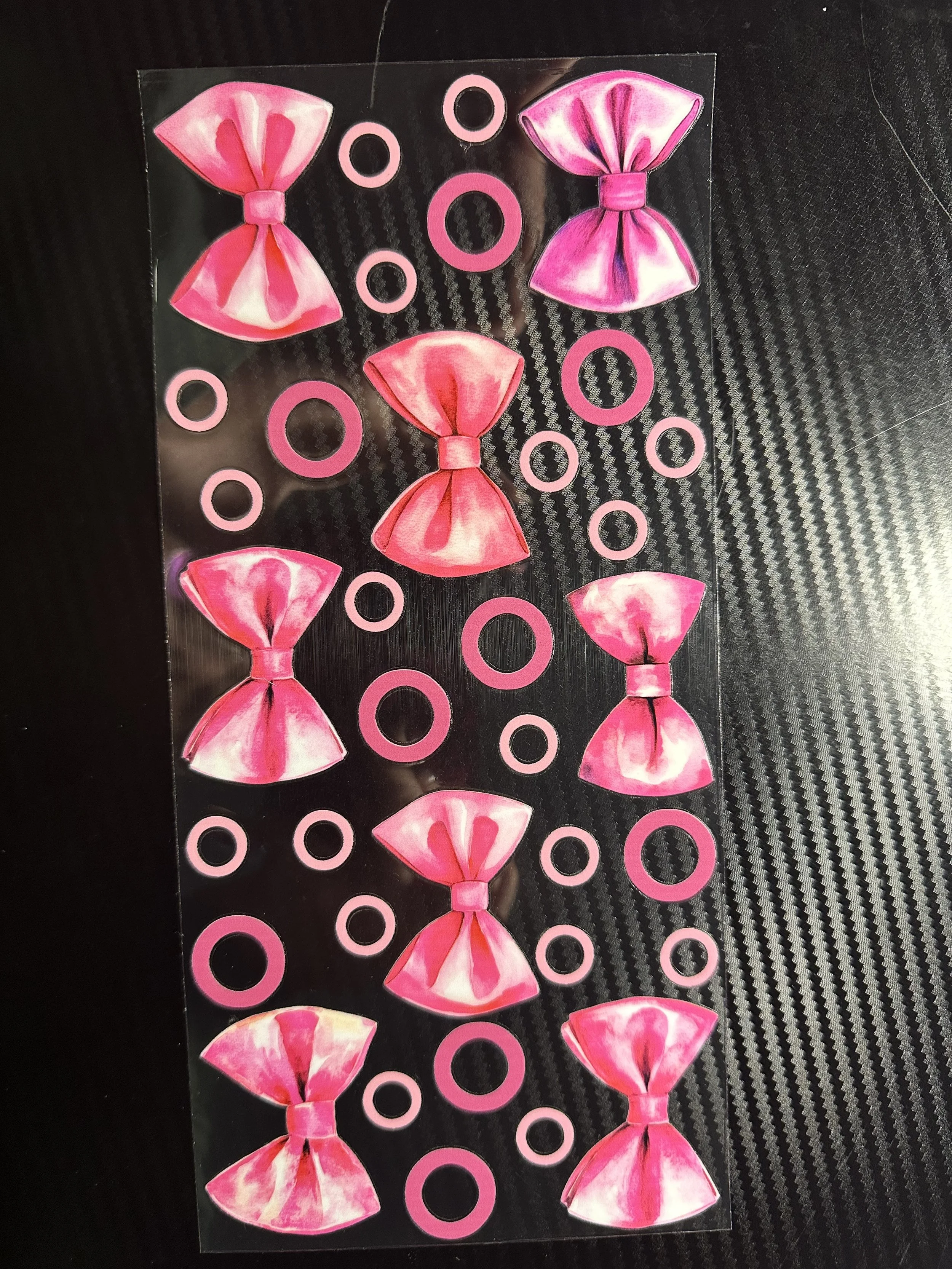Pink bows and o