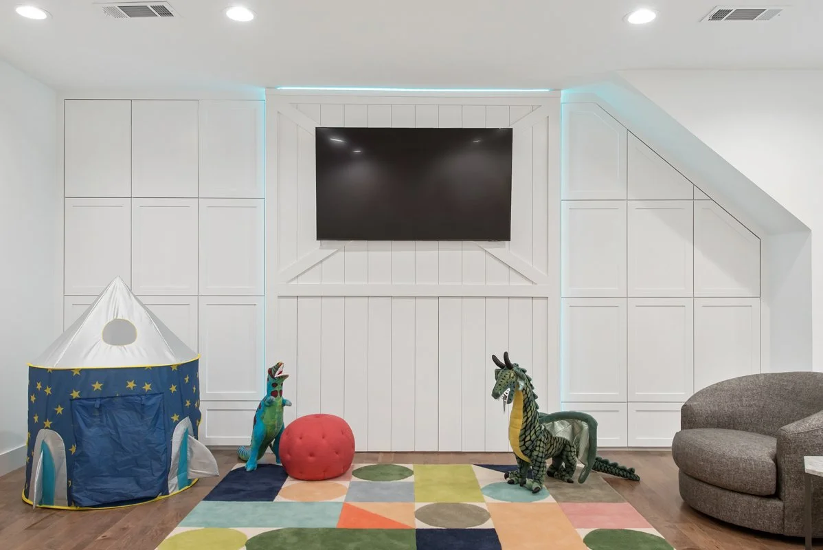 Built In Cabinets.jpg