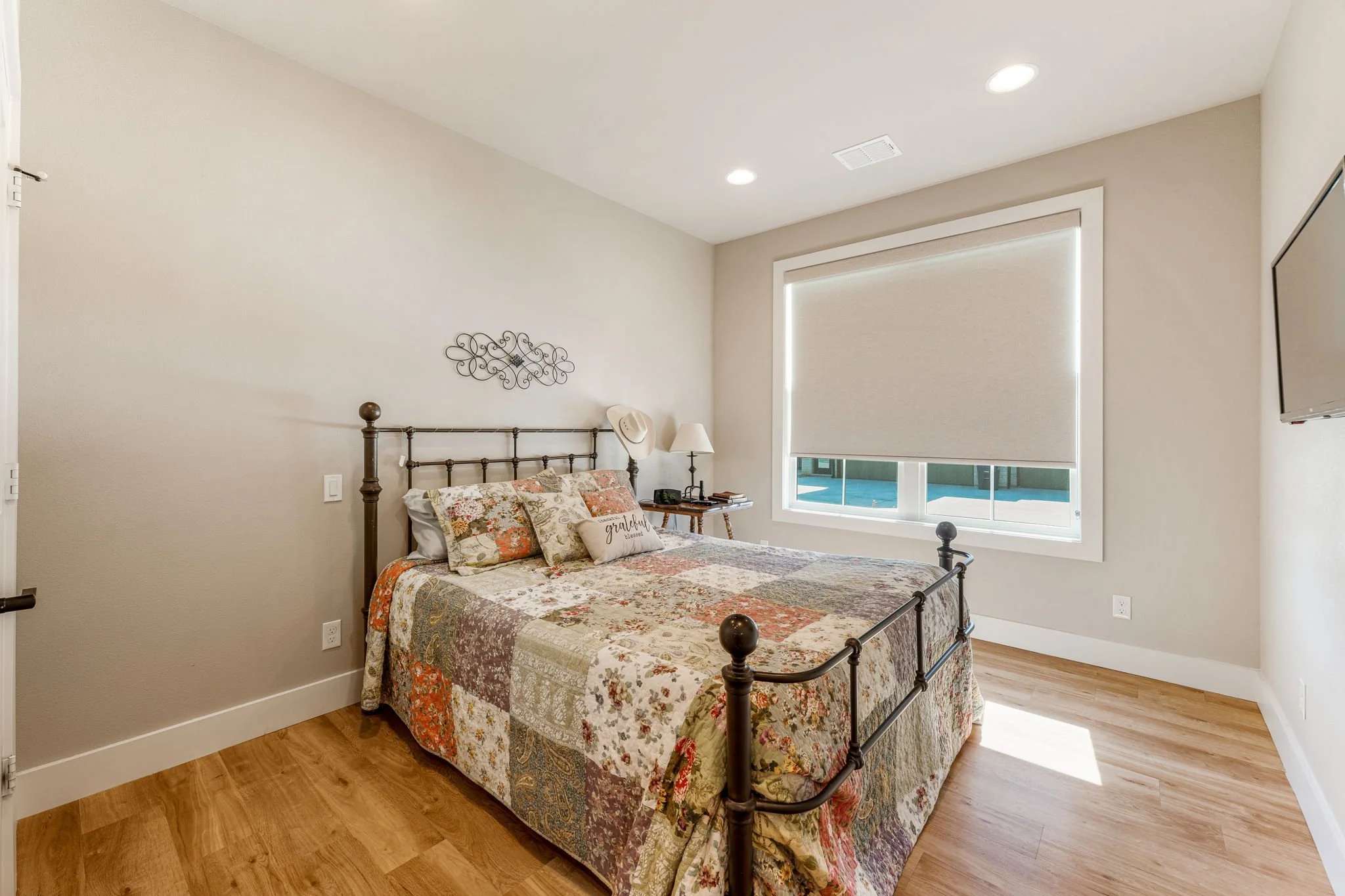 62-web-or-mls-Creekside-64.jpg