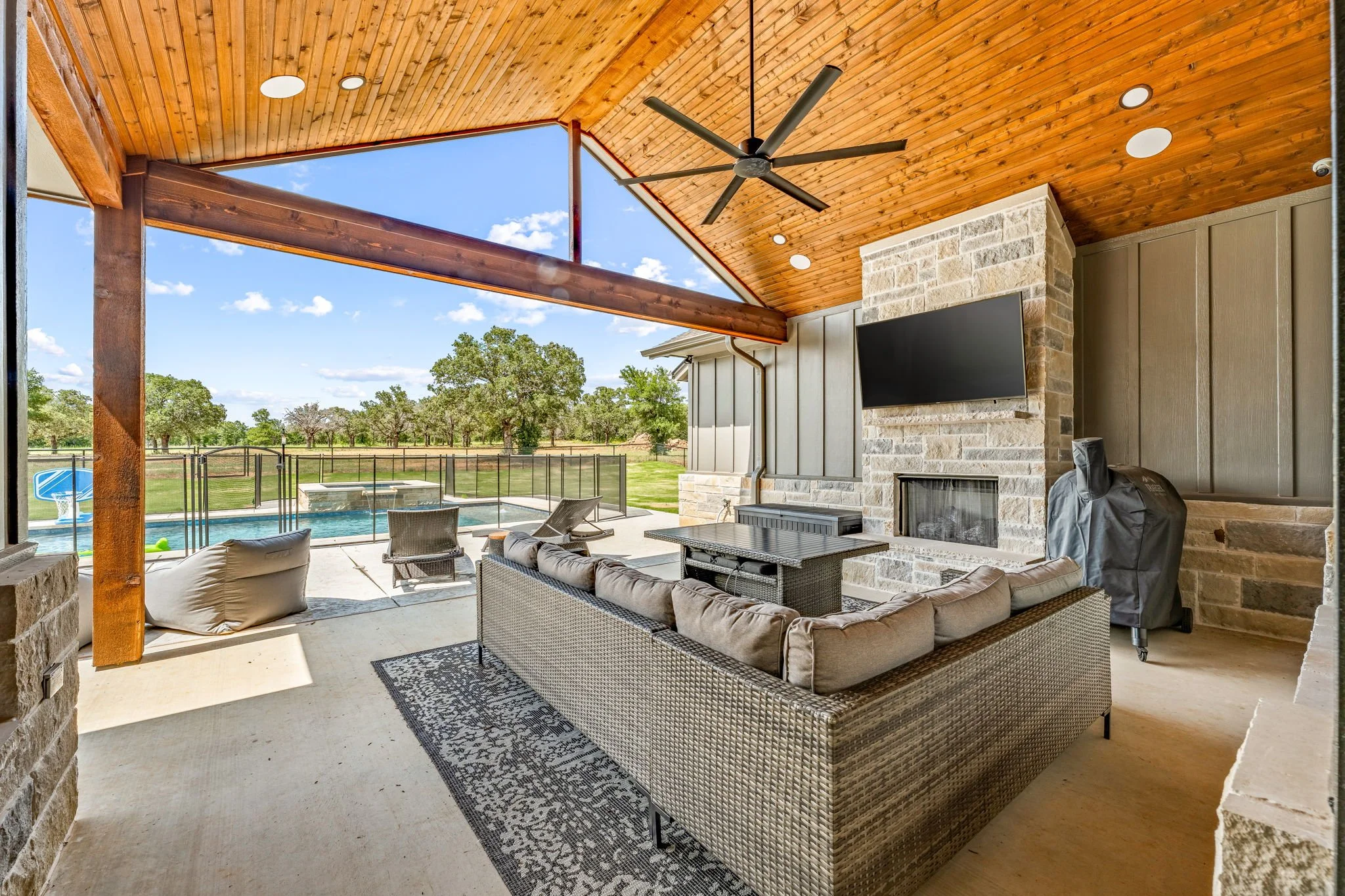 44-web-or-mls-BeddoBluff-40.jpg