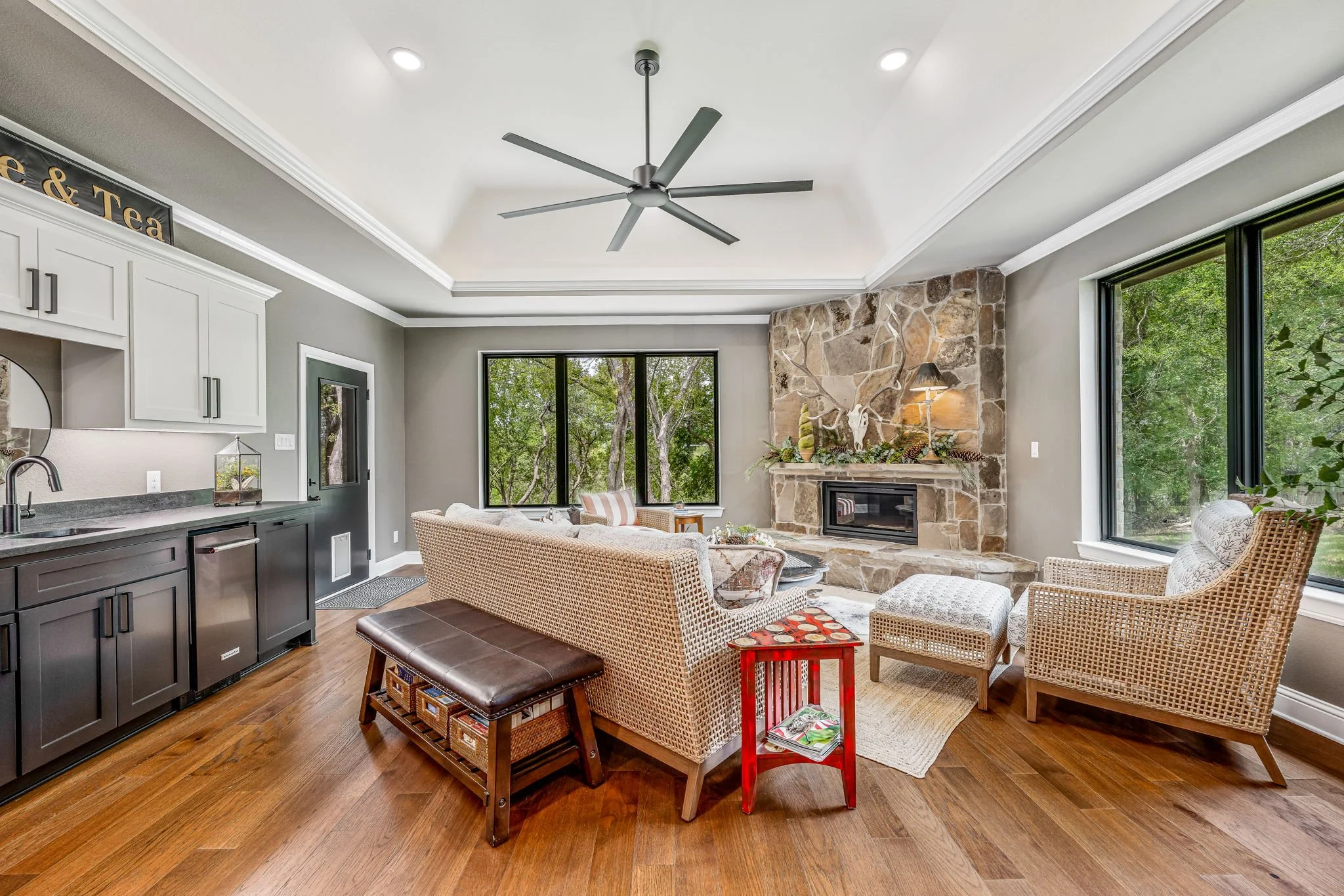 46-web-or-mls-Ravenswood-26.jpg