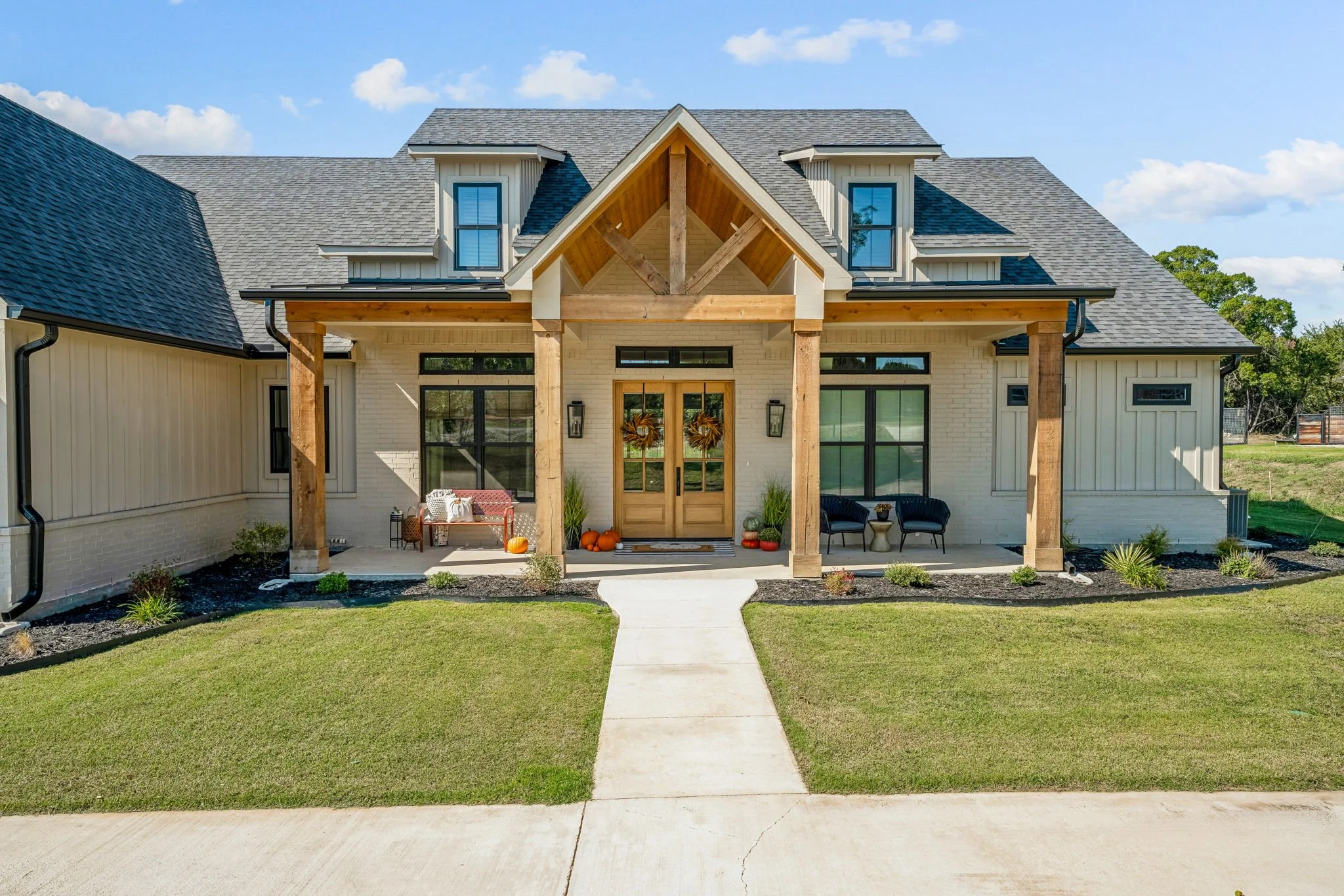 1-web-or-mls-Creekside-17.jpg