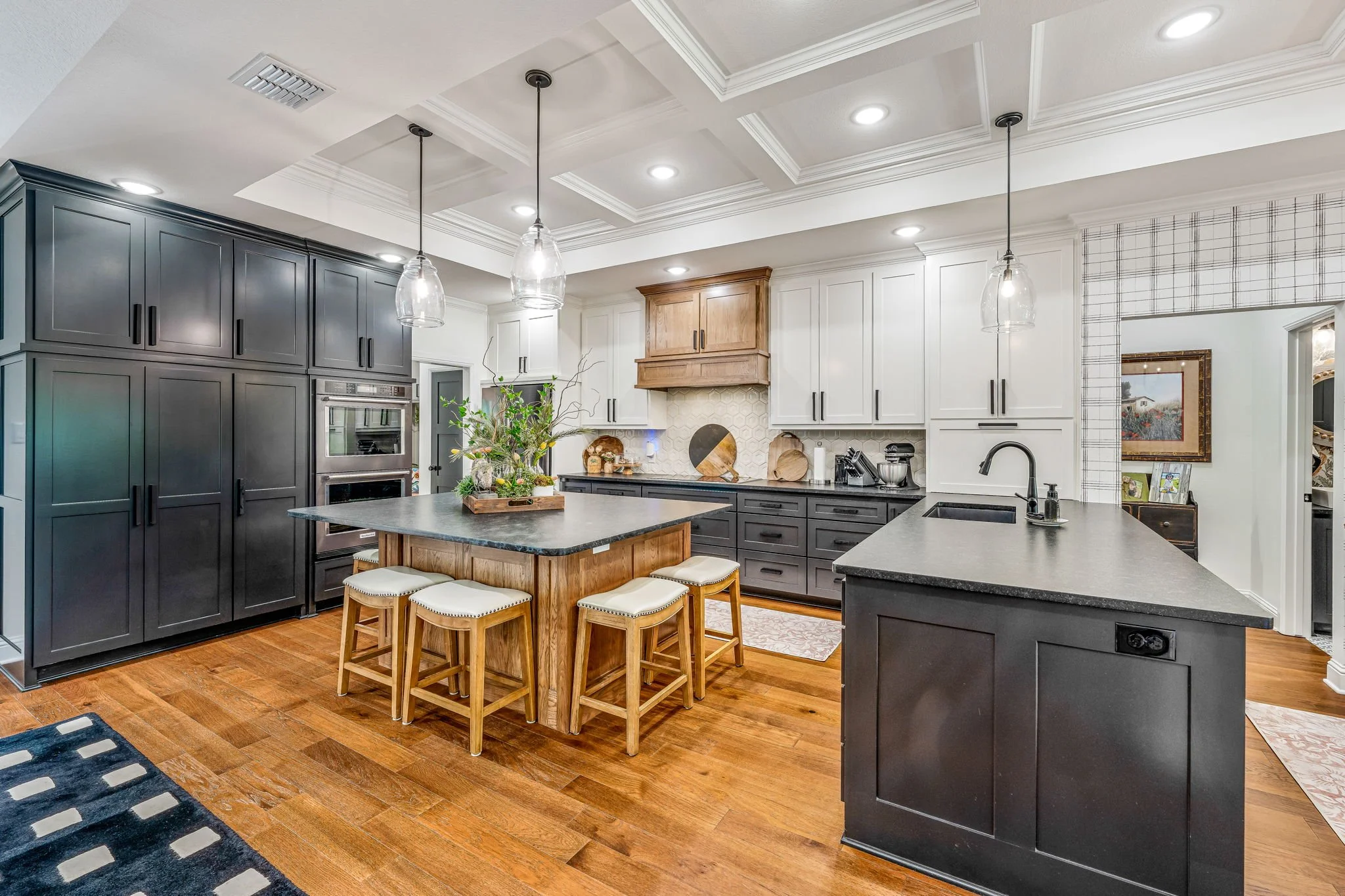 24-web-or-mls-Ravenswood-31.jpg
