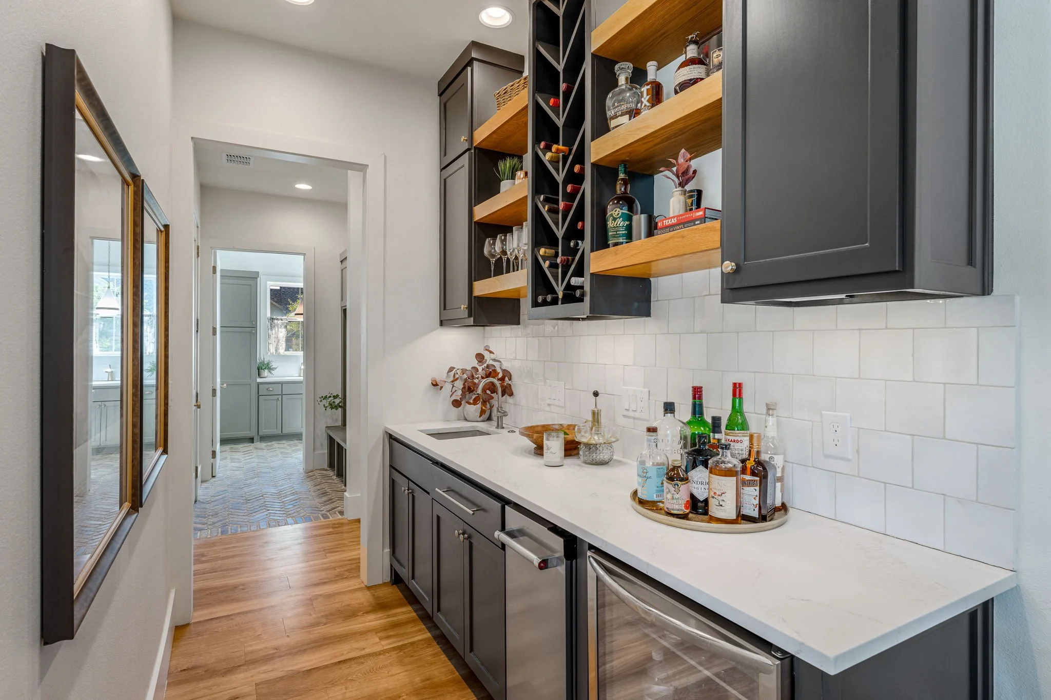 9-web-or-mls-Creekside-25.jpg