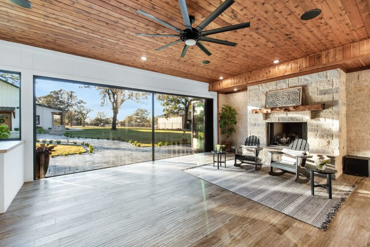 Enclosed Patio-8.jpg
