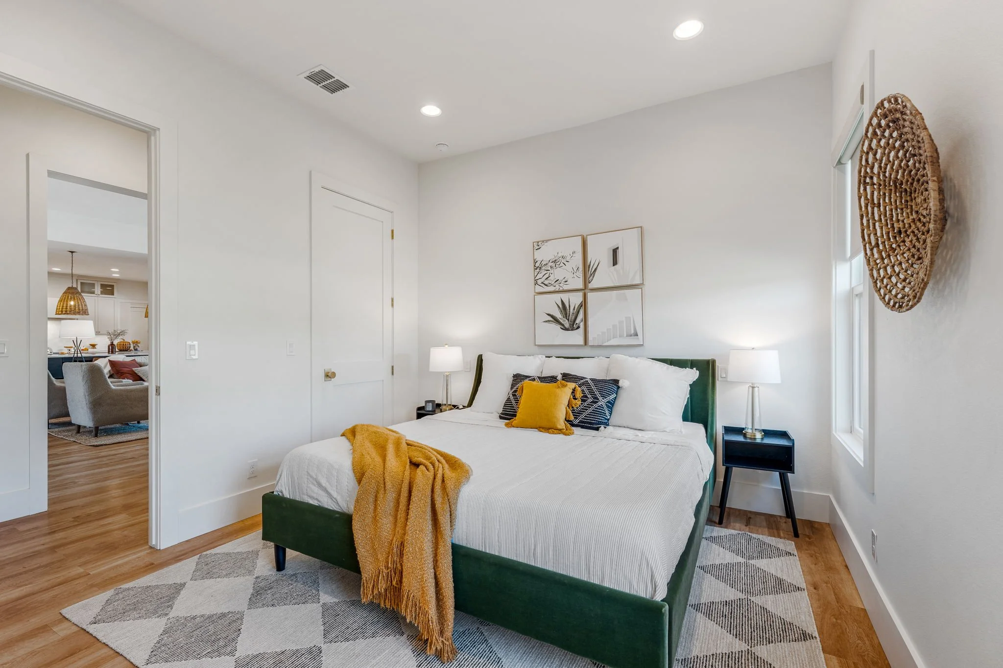 37-web-or-mls-Creekside-52.jpg