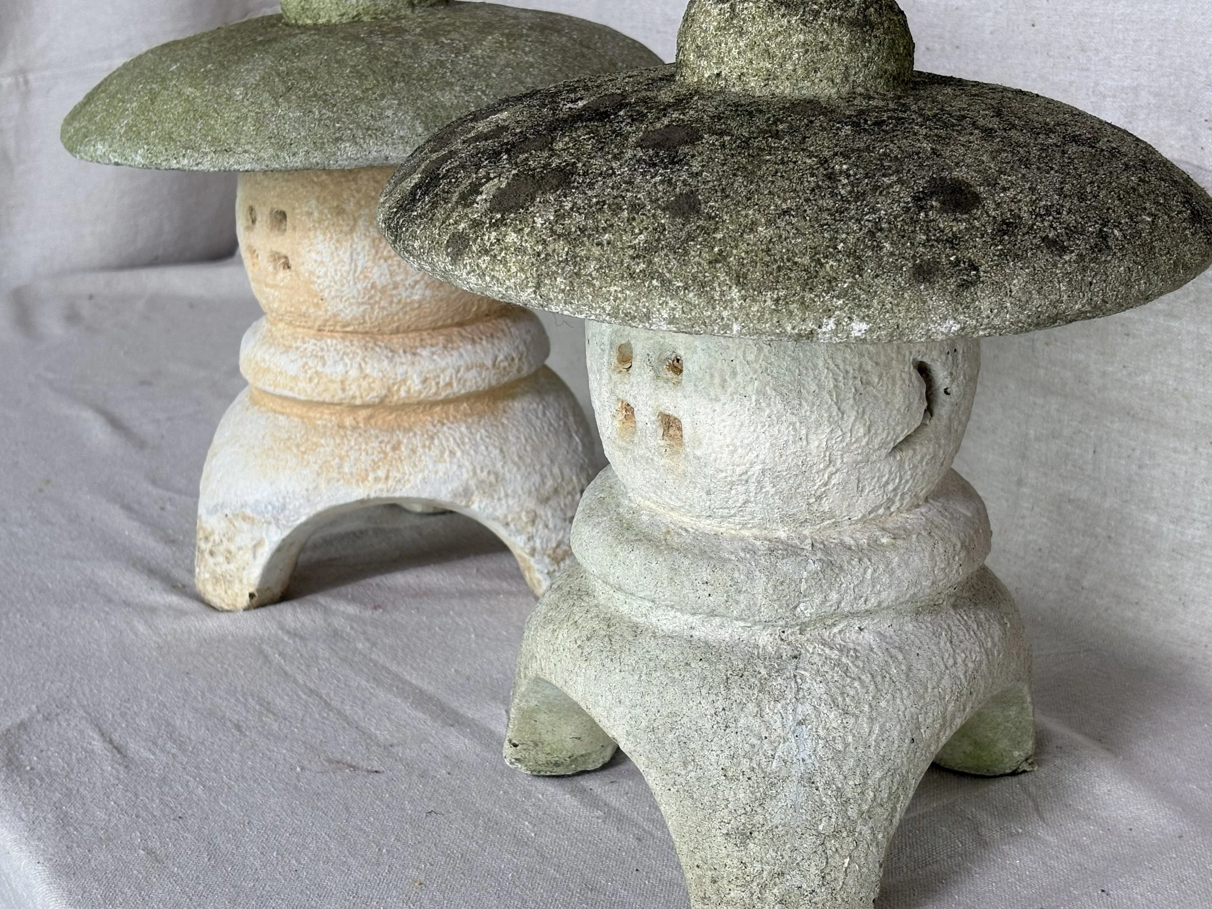 Pair of Mid-Century Concrete Yukimi Gata Garden Lanterns by Capitol Ornamental,  J-551