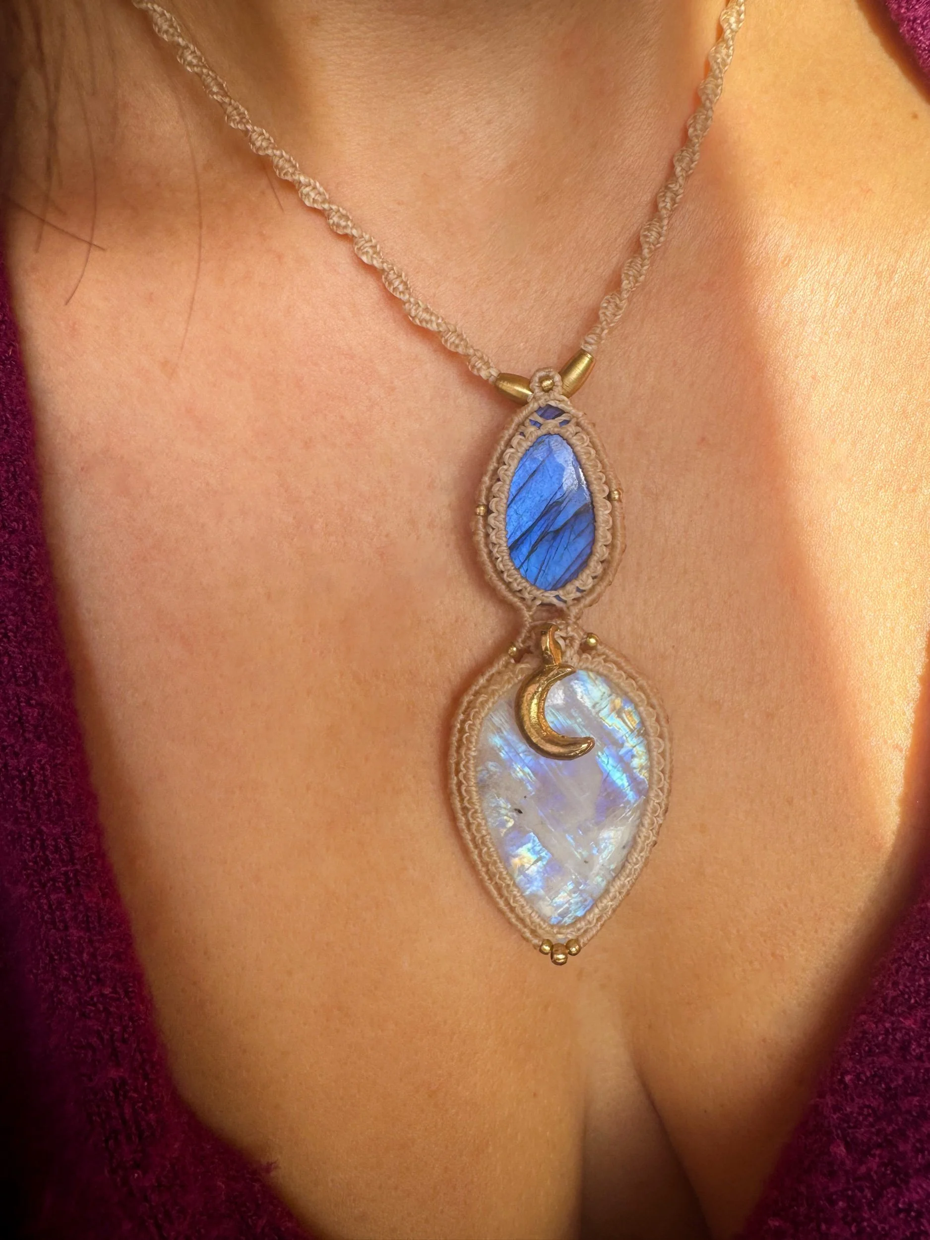 Moonlit Fae – Labradorite & Rainbow Moonstone Necklace 🌙💙
