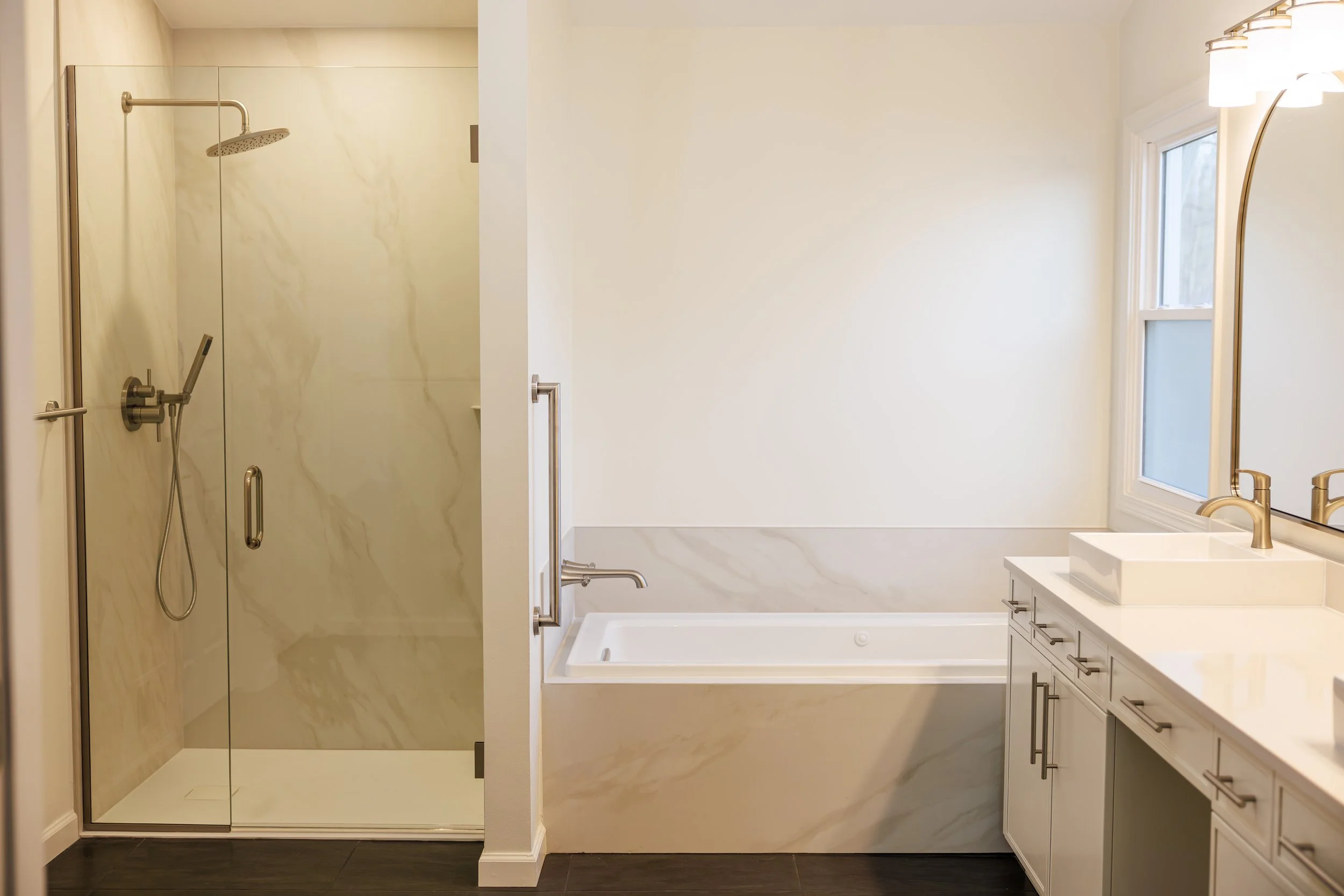 Monolithic Luxe Bath Suite