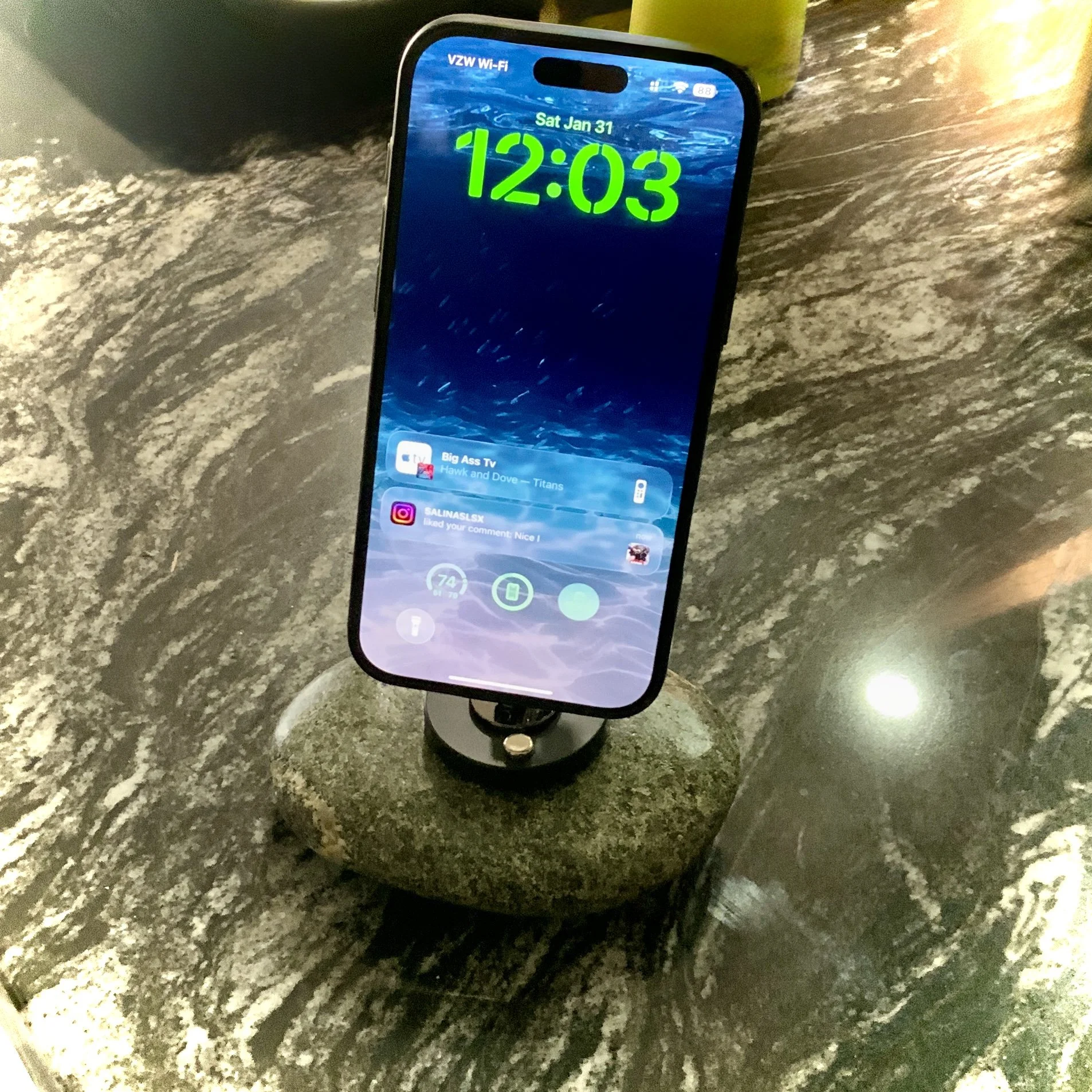 Phone DestTop Stand, Mag Mount with WireLess Charging.  Metal Plate Patina