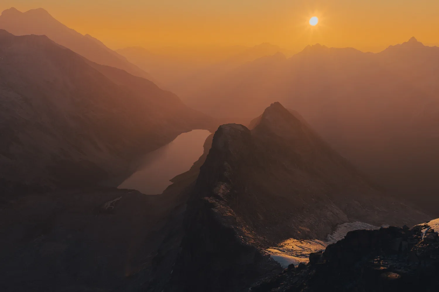 Heli-Hikes_British Columbia_BattleAbbey_dmX38.webp
