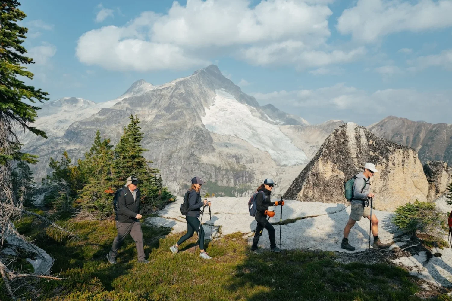 Heli-Hikes_British Columbia_BattleAbbey_dmX17.webp