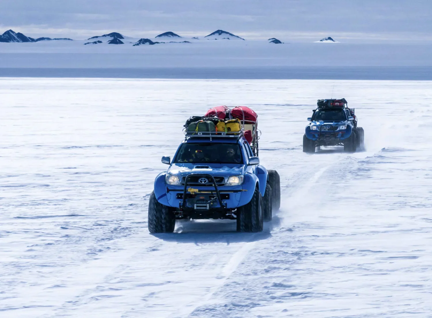 dmX_The Grand Traverse_Antarctica Expedition6.webp