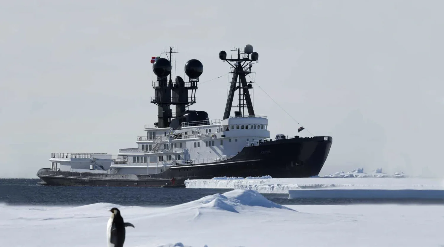 dmX_The Complete Antarctica_Antarctica Expedition46.webp