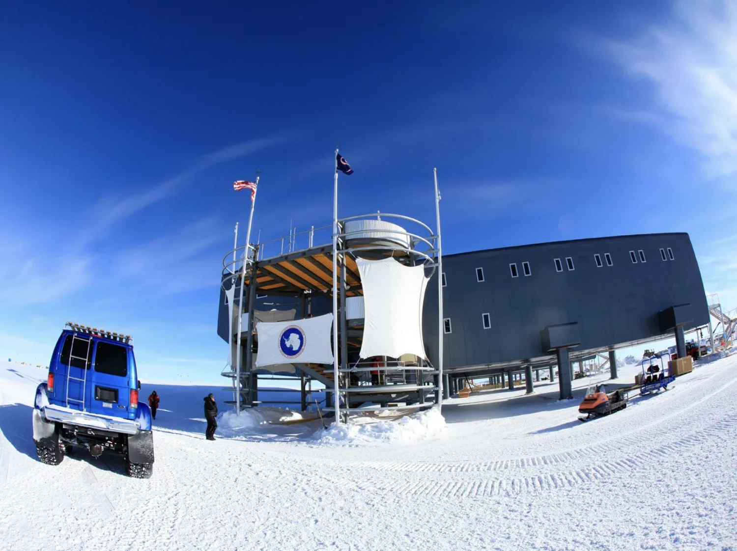 dmX_South Pole Overnight_Page_12_Image_0001.webp