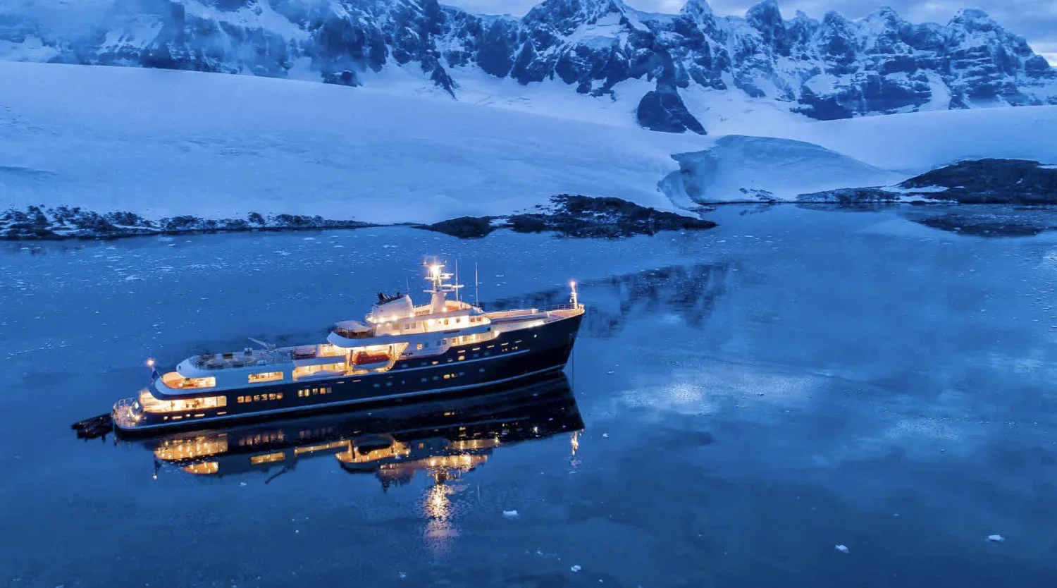 dmX_The Complete Antarctica_Antarctica Expedition34.webp