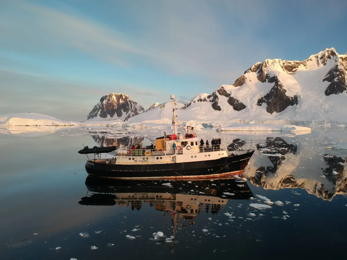M/Y MEREDIAN