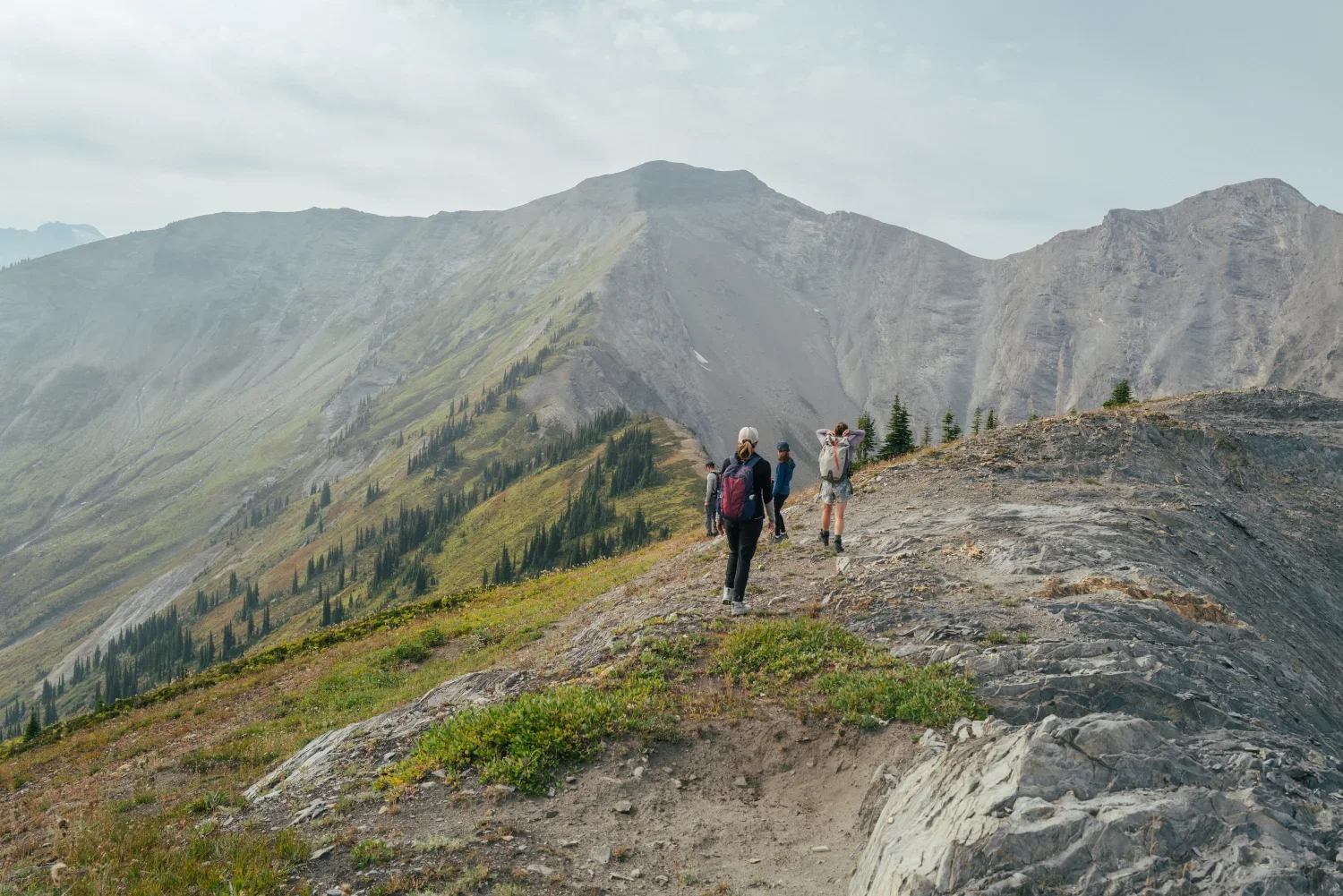 Heli-Hikes_British Columbia_BattleAbbey_dmX63.webp