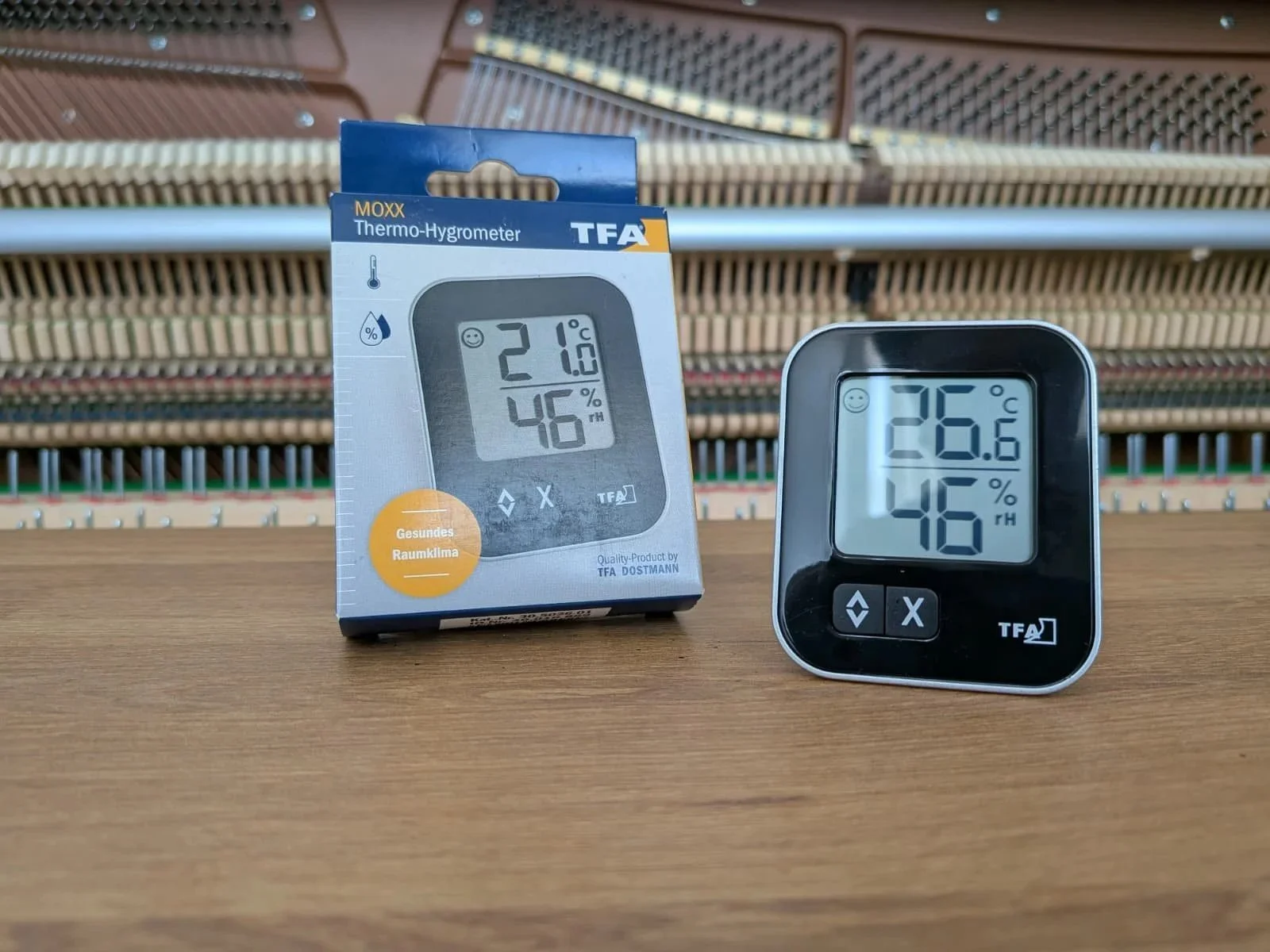 Hygrometer+front.jpg