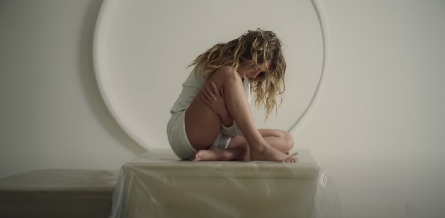 Eddie Benjamin ft. Maddie Ziegler | Speechless
