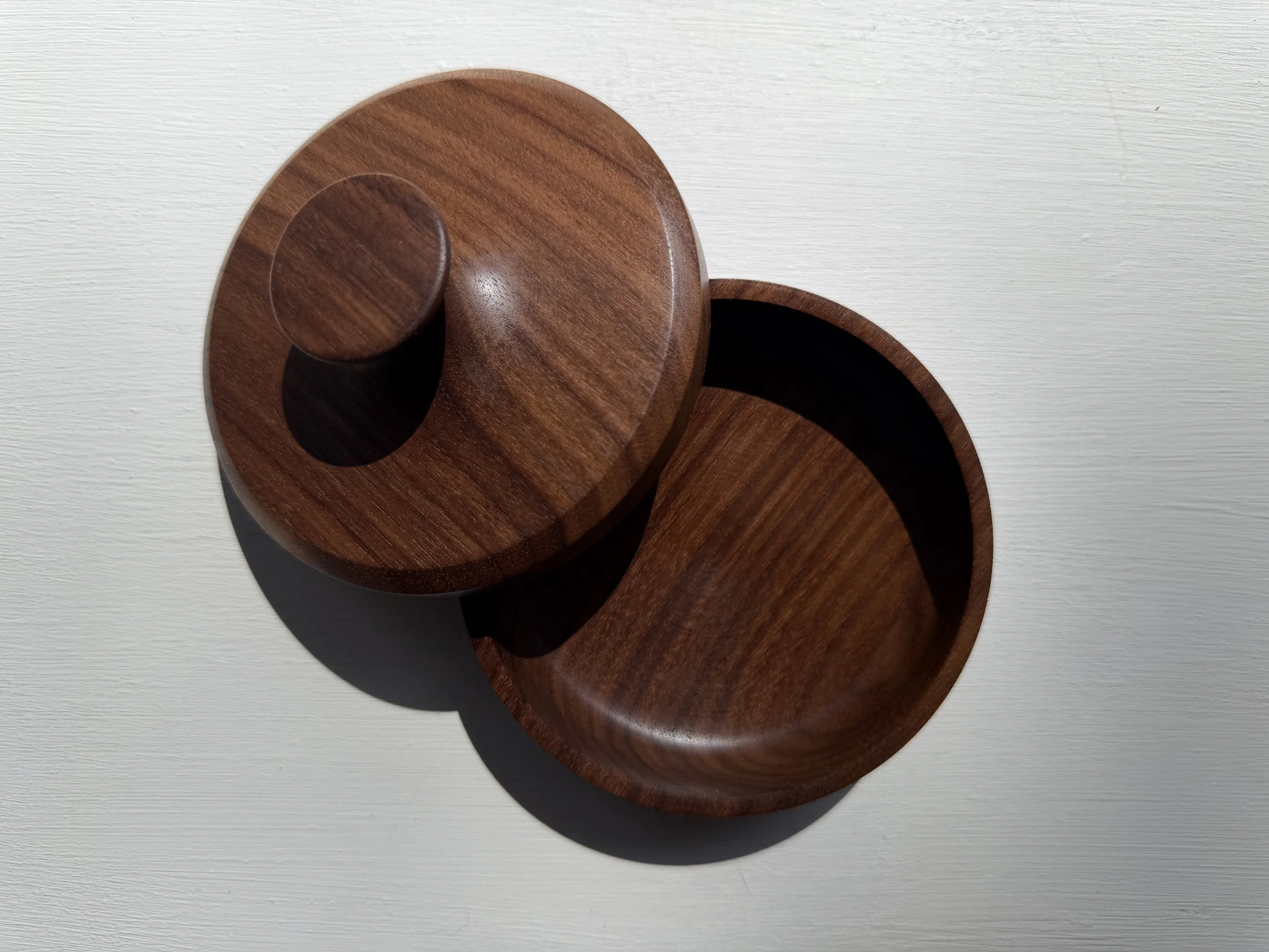 Walnut Salt Box with Handle 2.jpg