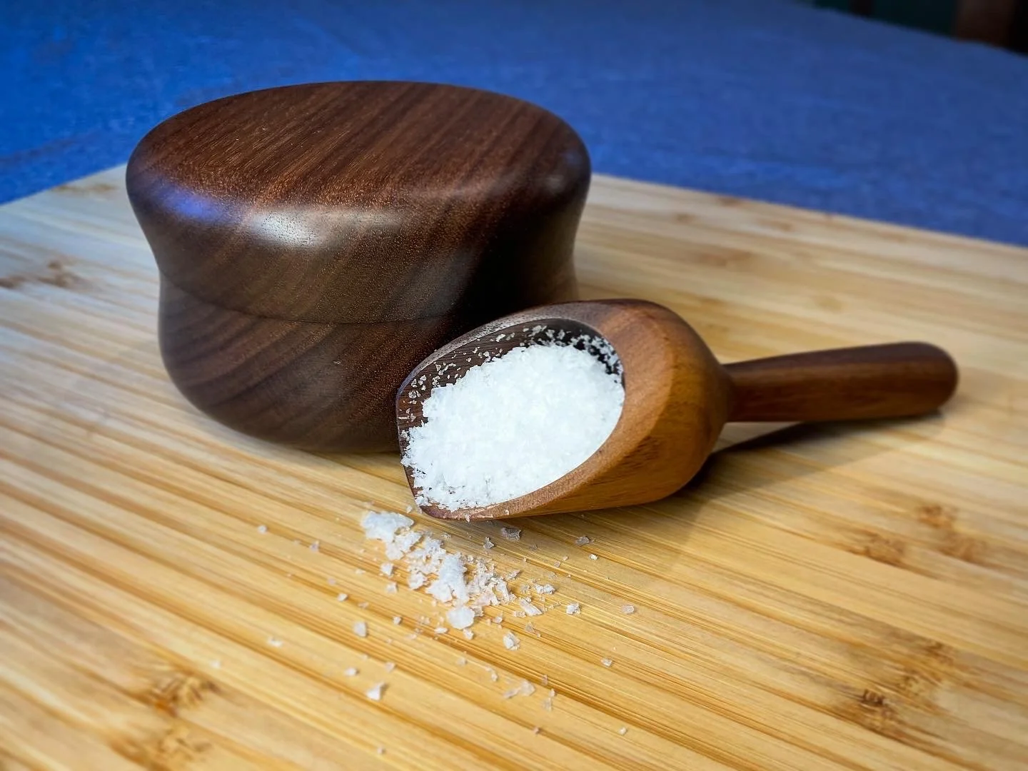 No Handle Walnut Salt Box with Scoop.JPG