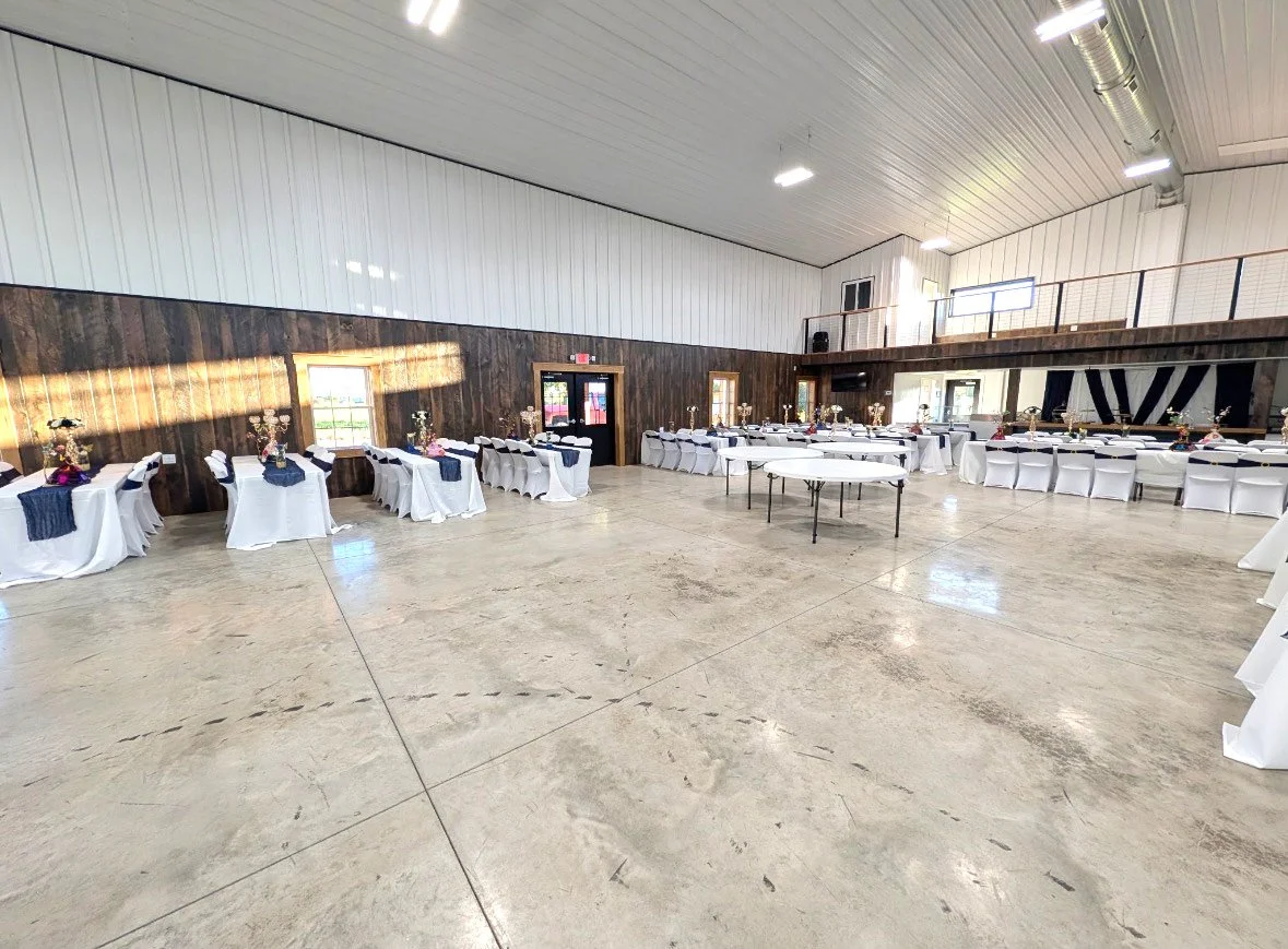 barn_inside-decor-1_001.jpg