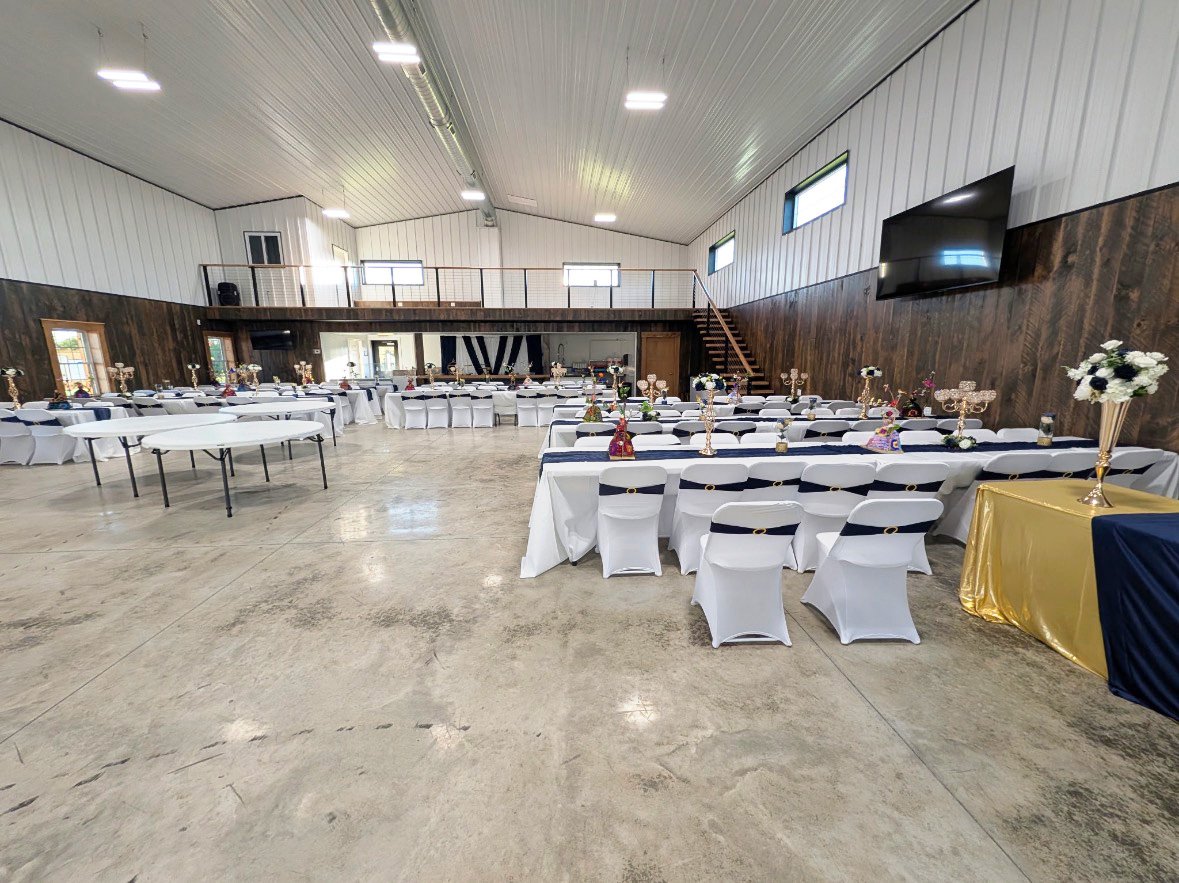 barn_inside-decor-5_001.jpg