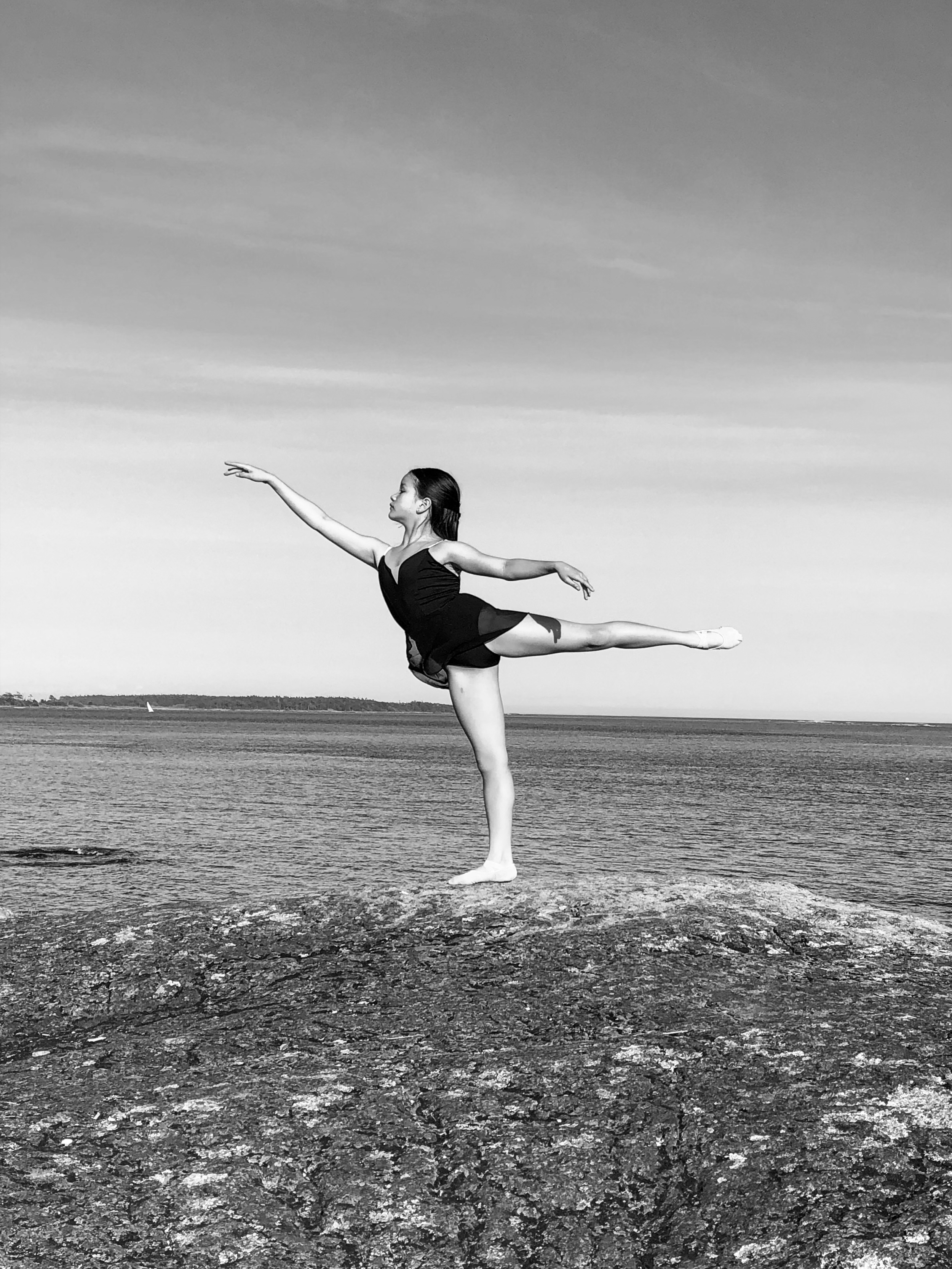 Young ballet dancer demonstrating classical ballet technique and artistic expression during professional training at Prefontaine Ballet, serving North Vancouver, West Vancouver, Vancouver, and the North Shore.