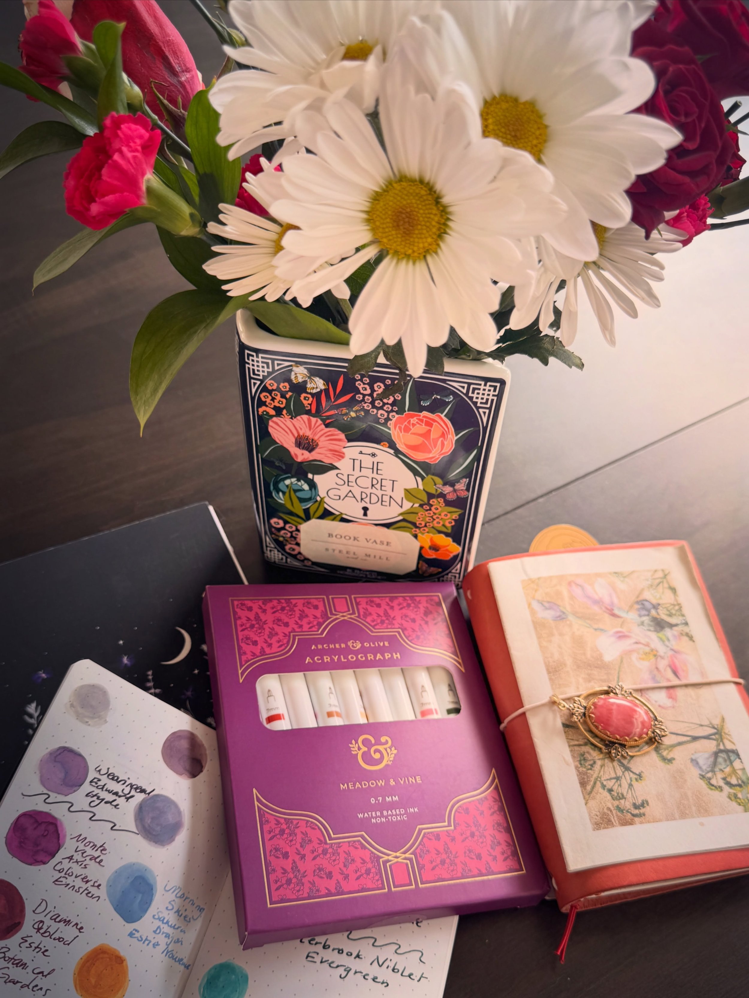 Gratitude post: Thank you to all who have supported and believed in bringing our stationery store to life. We see your care and we love how you have shown up. We are beyond excited to be at the end of our summer pop-ups! 

We love not only helping yo