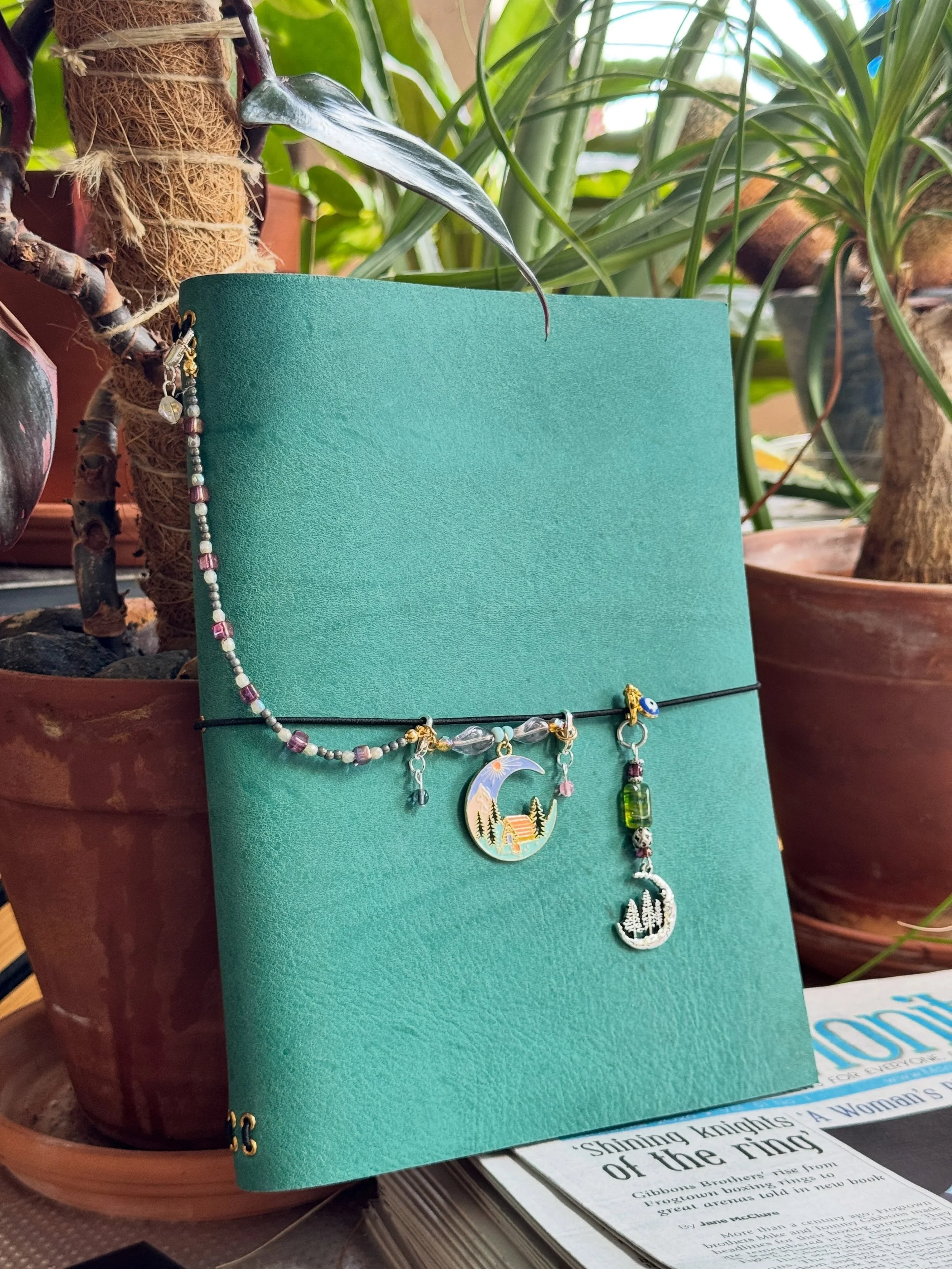 🌲🌙 We are not out of the woods with this one! 💚 Want to accessorize your @maisonrosenewyork journals to fit a theme? We got you. This stunning forest life themed look was brought to life with charms from @charmed.by.sarah - for those of us who can