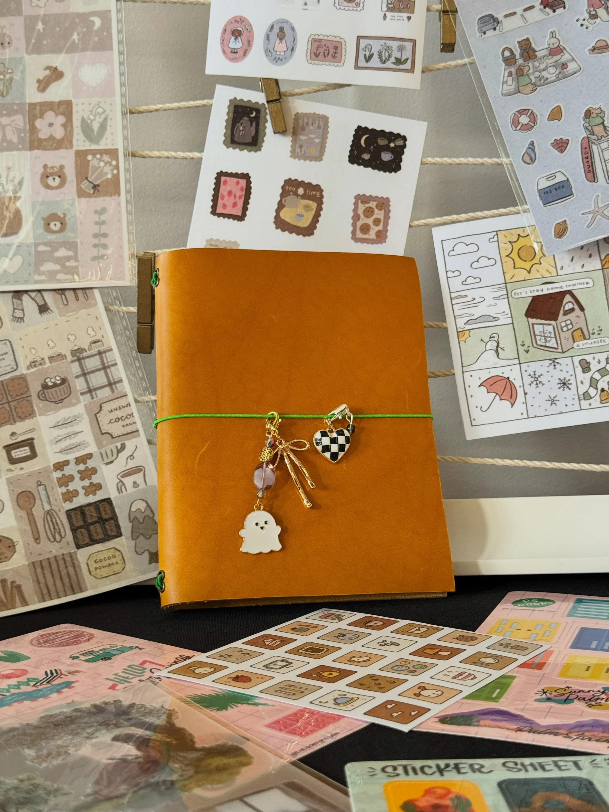 👻 👀 Adorably spooky! We have a fun collection of charms from our friends at @maisonrosenewyork and @charmed.by.sarah at our pop-ups for all seasons. Swing by often to keep your journals fresh and thematically ready to step out as your daily compani