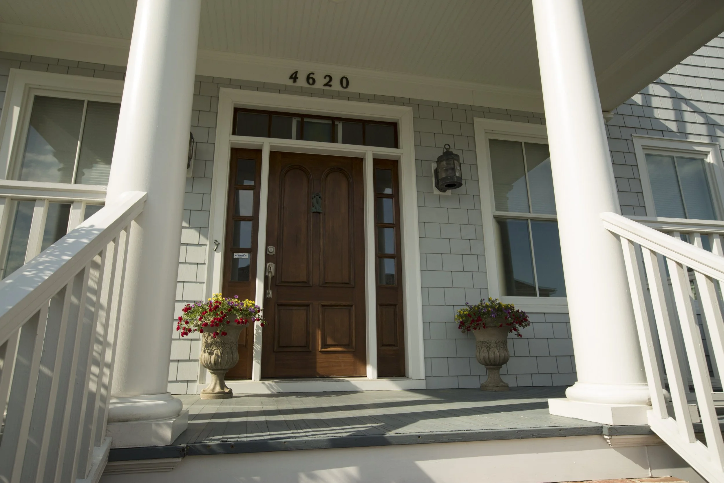 Close-up of Hardie Shingle siding with the appearance of traditional cedar shake.