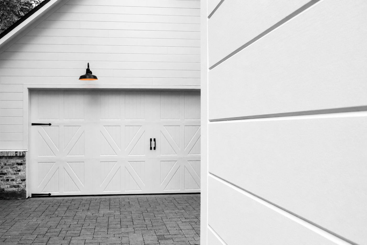 Hardie Artisan siding featuring premium architectural profiles.