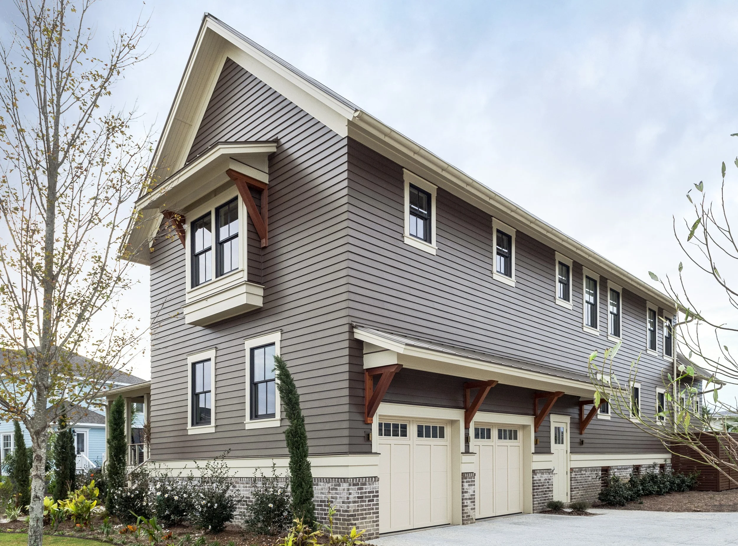 Home showcasing Hardie Artisan Lap siding and premium architectural details.
