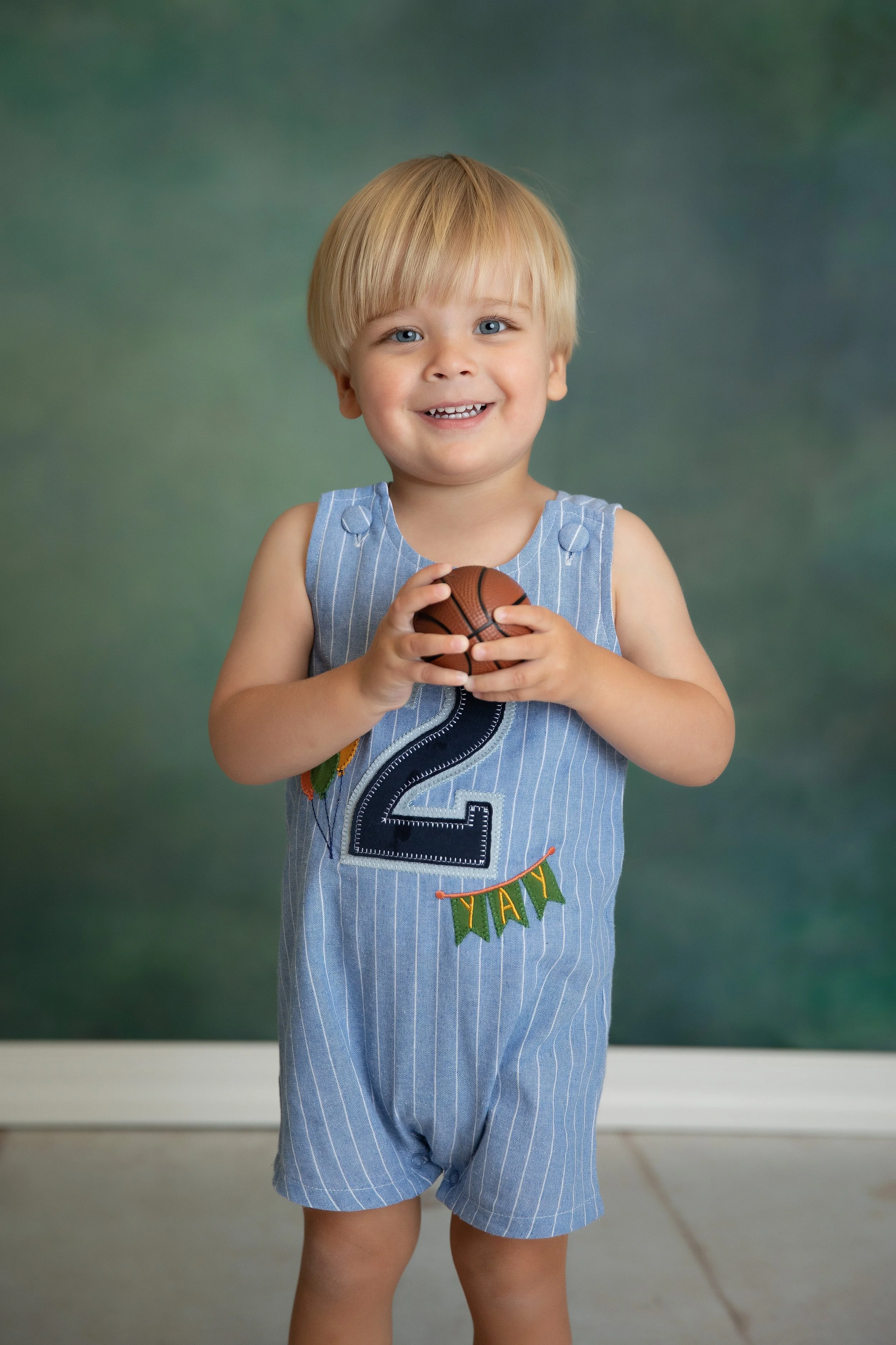 OLIVER_2YR_12.jpg
